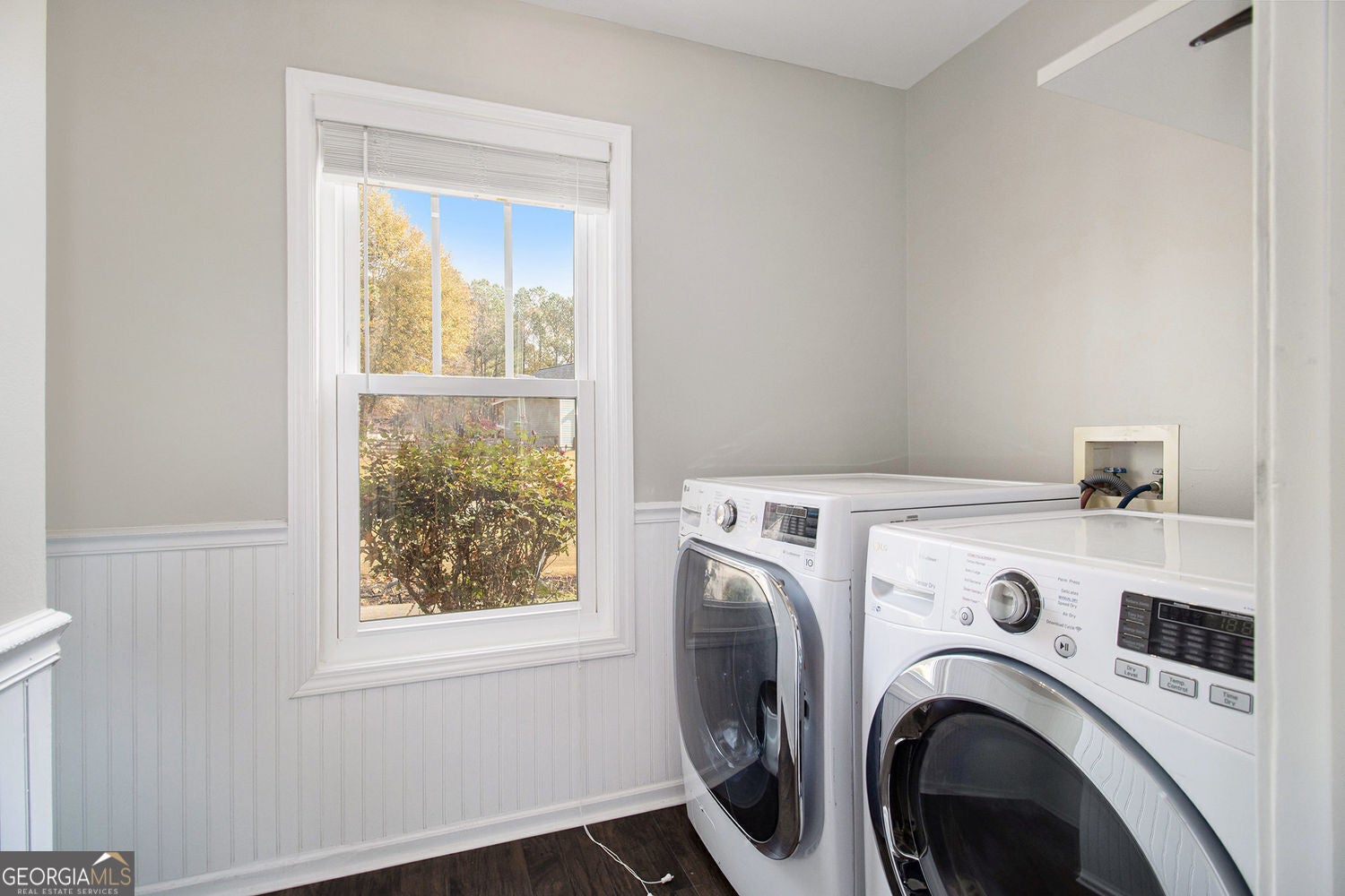 Cumming, Georgia, 30028, United States, 4 Bedrooms Bedrooms, ,3 BathroomsBathrooms,Residential,For Sale,1997865