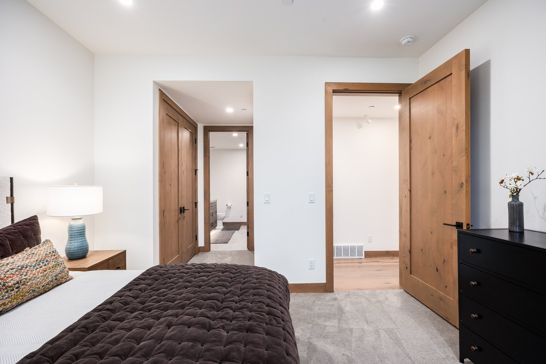  New Mountain Contemporary Home on Rare Double Lot with Timp Views - 物件實景