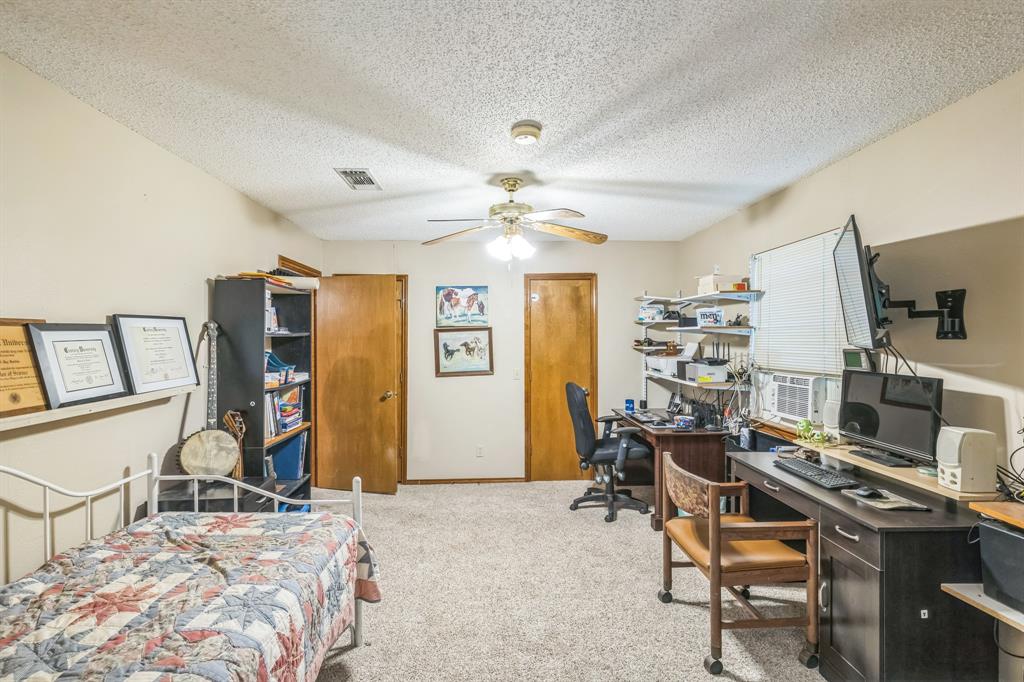 Honey Grove, Texas, 75446, United States, 3 Bedrooms Bedrooms, ,3 BathroomsBathrooms,Residential,For Sale,1840327