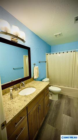 Silver City, New Mexico, 88061, United States, 5 Bedrooms Bedrooms, ,3 BathroomsBathrooms,Residential,For Sale,1927822