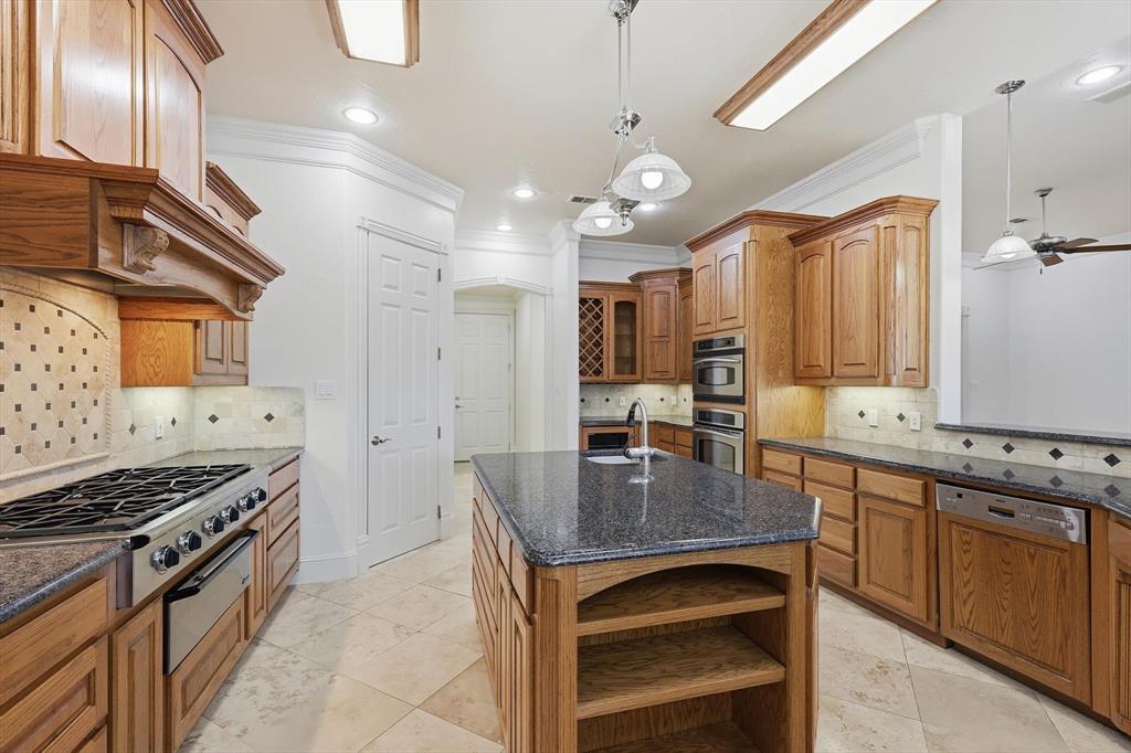 Shady Shores, Texas, 76208, United States, 3 Bedrooms Bedrooms, ,3 BathroomsBathrooms,Residential,For Sale,2011707