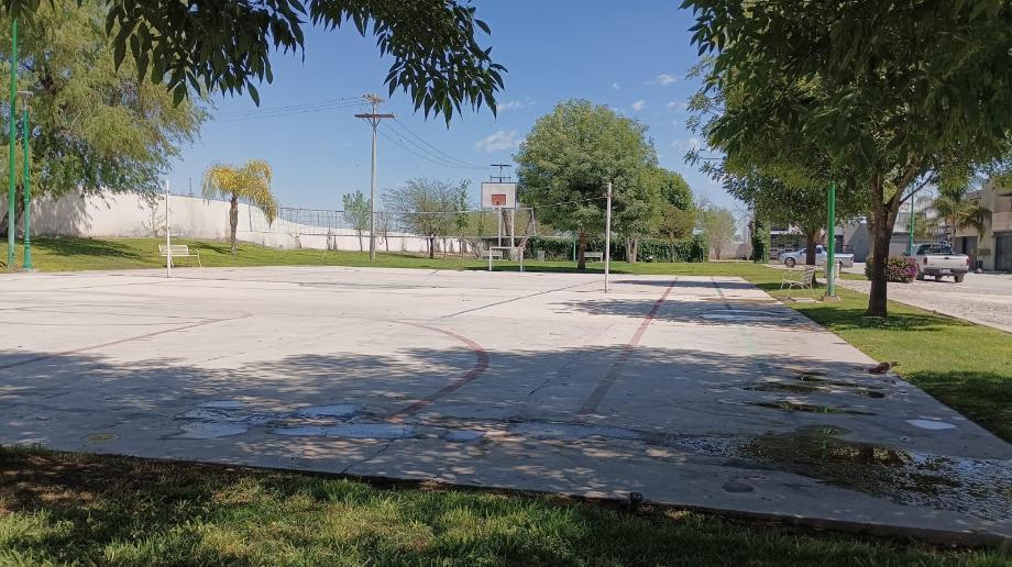 Circuito Primavera, Torreón, Coahuila de Zaragoza, 27018, Mexico, 3 Bedrooms Bedrooms, ,3 BathroomsBathrooms,Residential,For Sale,Circuito Primavera,1620692
