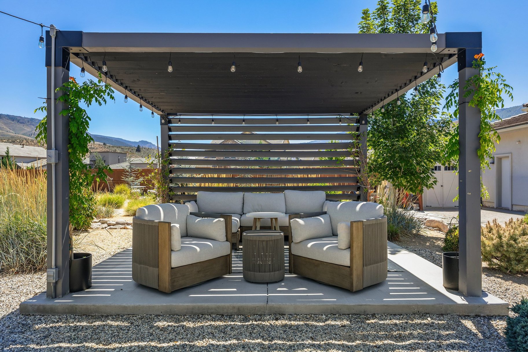  Private Luxury Retreat in Verdi with Custom Designer Finishes & Peavine Views - 物件實景