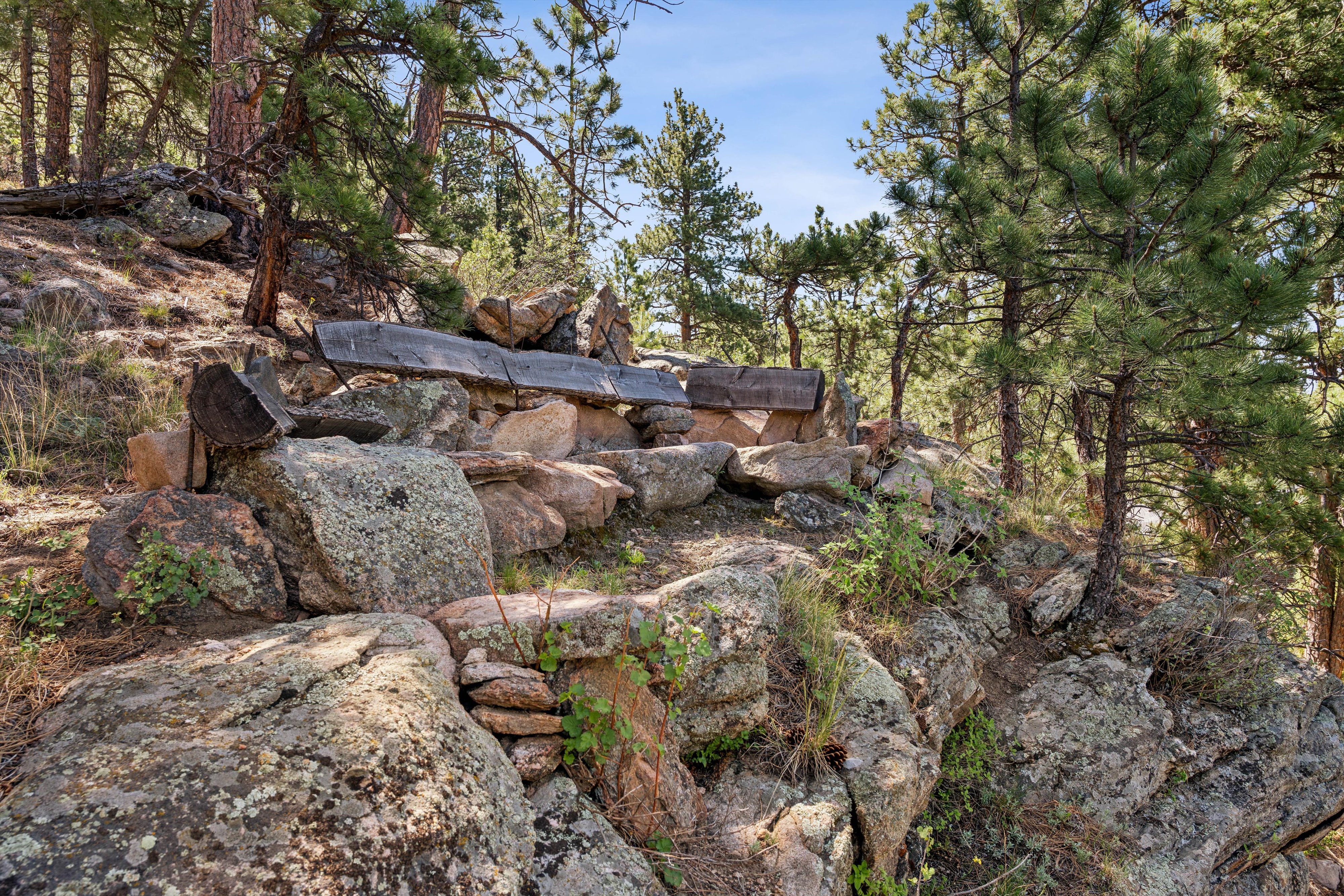  Experience Refined Mid-Century Inspired Mountain Living on 3.37 Acres - 物件實景