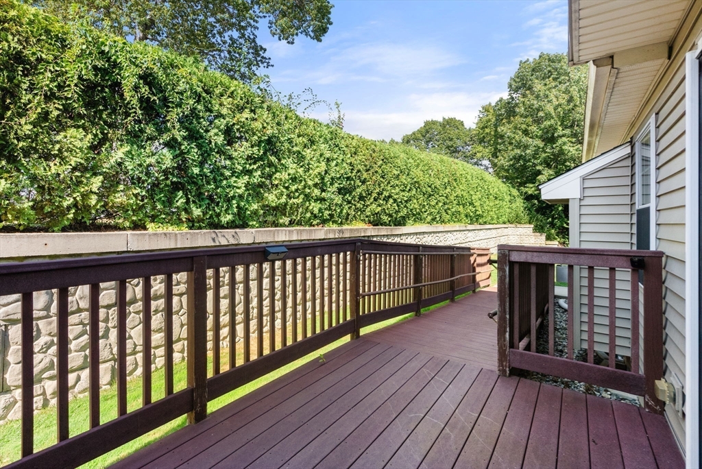 Ludlow, Massachusetts, 01056, United States, 3 Bedrooms Bedrooms, ,3 BathroomsBathrooms,Residential,For Sale,1942127