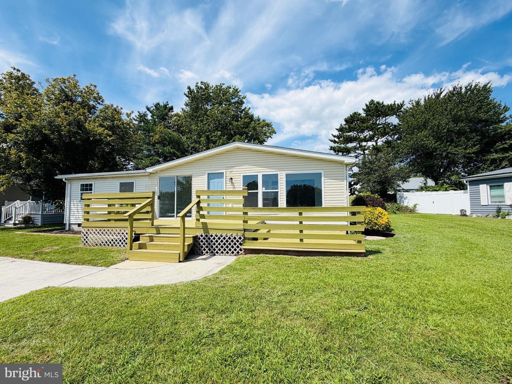 Anchor Way Dr, Berlin, MD 21811