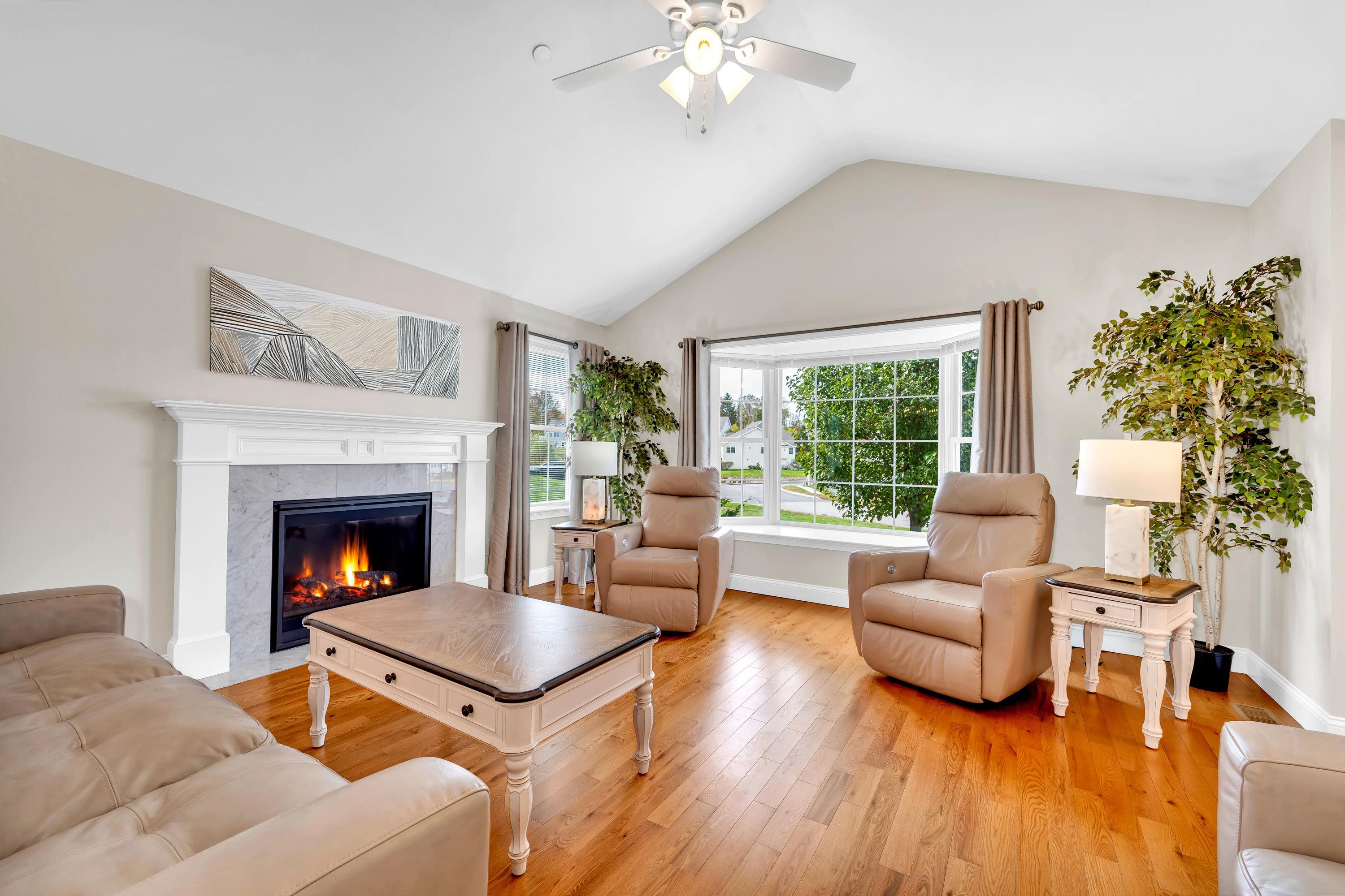 Brentwood, New Hampshire, 03833, United States, 2 Bedrooms Bedrooms, ,2 BathroomsBathrooms,Residential,For Sale,1976209