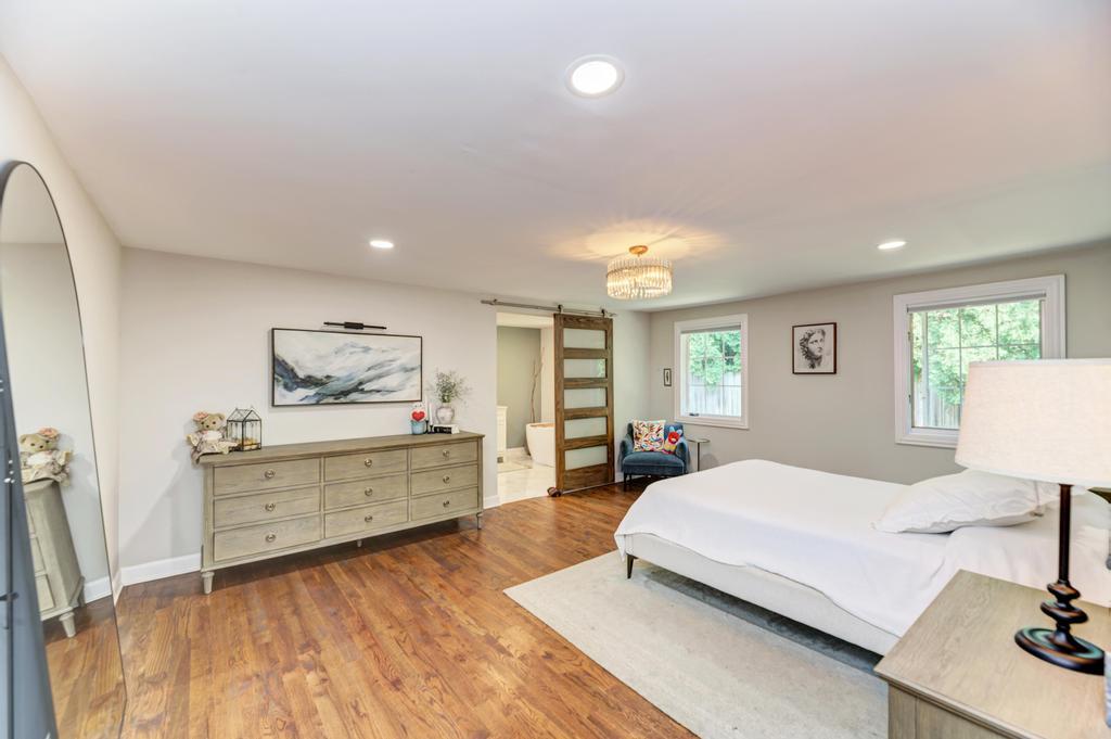 Bensenville, Illinois, 60106, United States, 4 Bedrooms Bedrooms, ,3 BathroomsBathrooms,Residential,For Sale,1910503