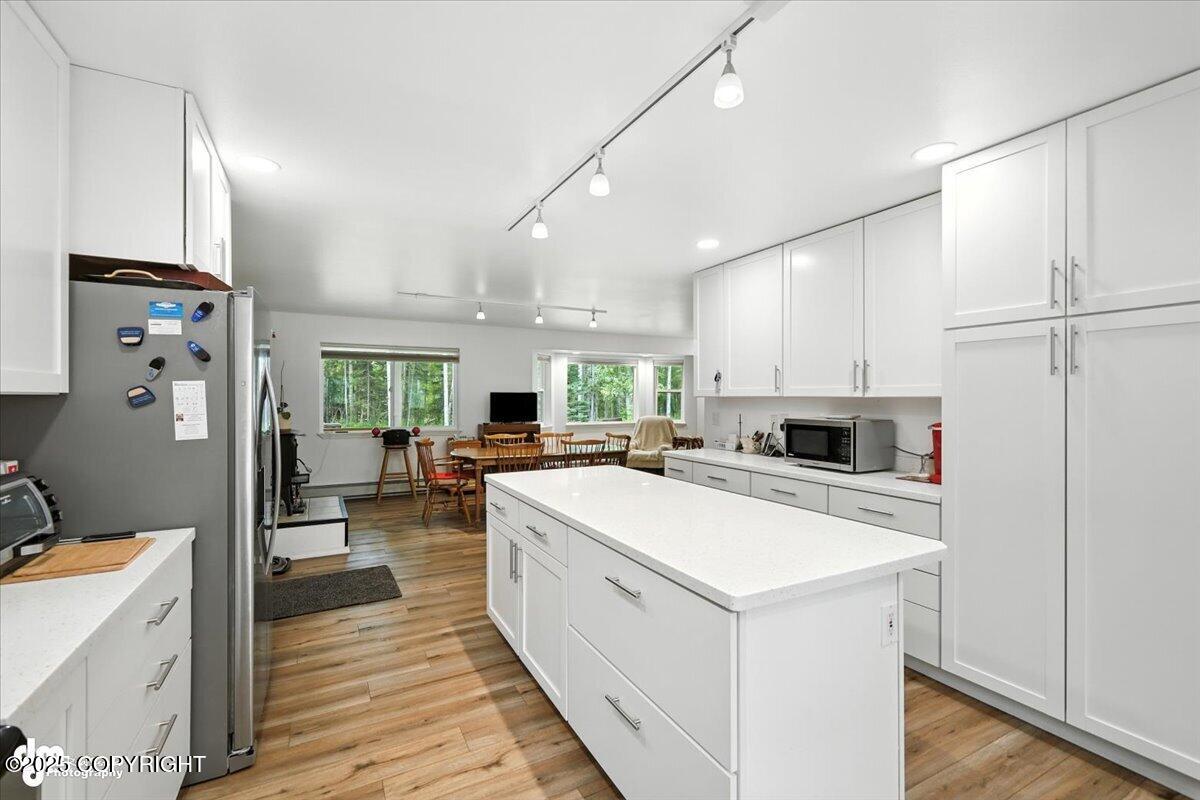 Wasilla, Alaska, 99654, United States, 5 Bedrooms Bedrooms, ,4 BathroomsBathrooms,Residential,For Sale,1974531