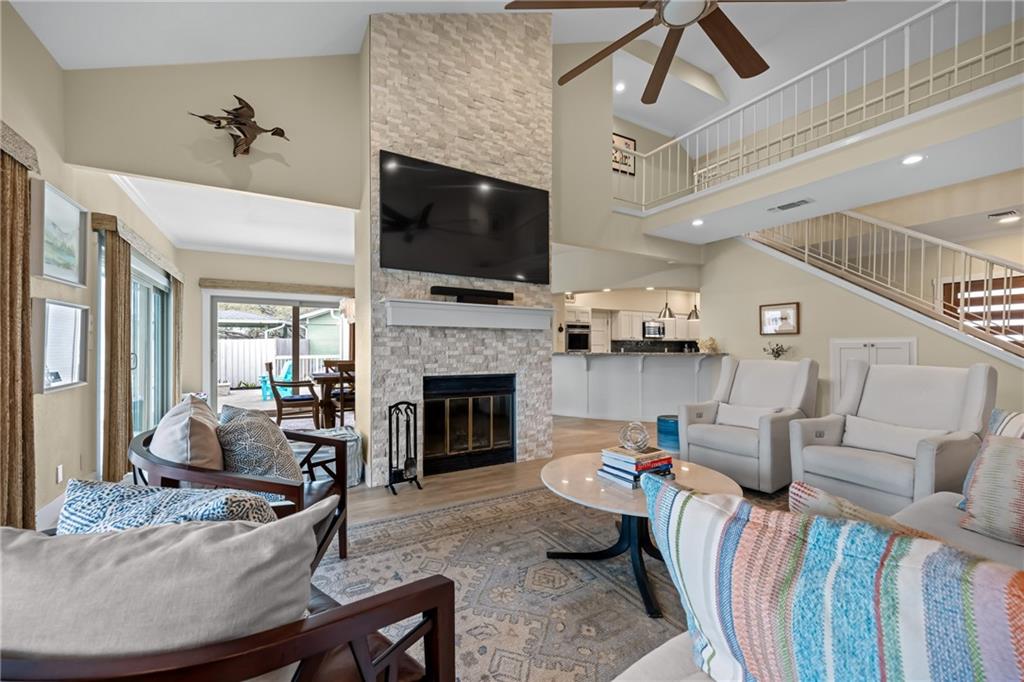 Rockport, Texas, 78382, United States, 3 Bedrooms Bedrooms, ,4 BathroomsBathrooms,Residential,For Sale,1892690