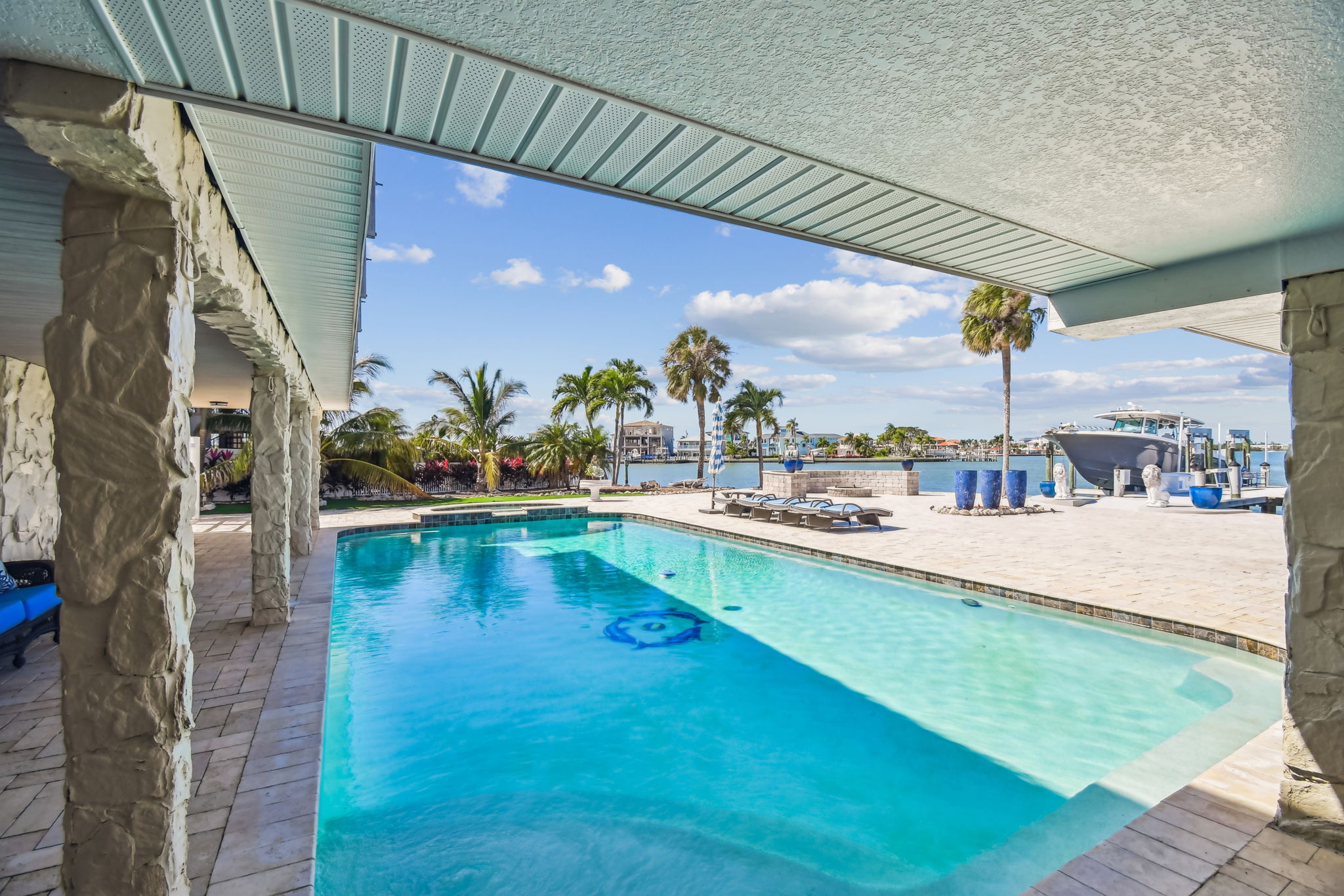 Madeira Beach, Florida, 33708, United States, 6 Bedrooms Bedrooms, ,6 BathroomsBathrooms,Residential,For Sale,1975666