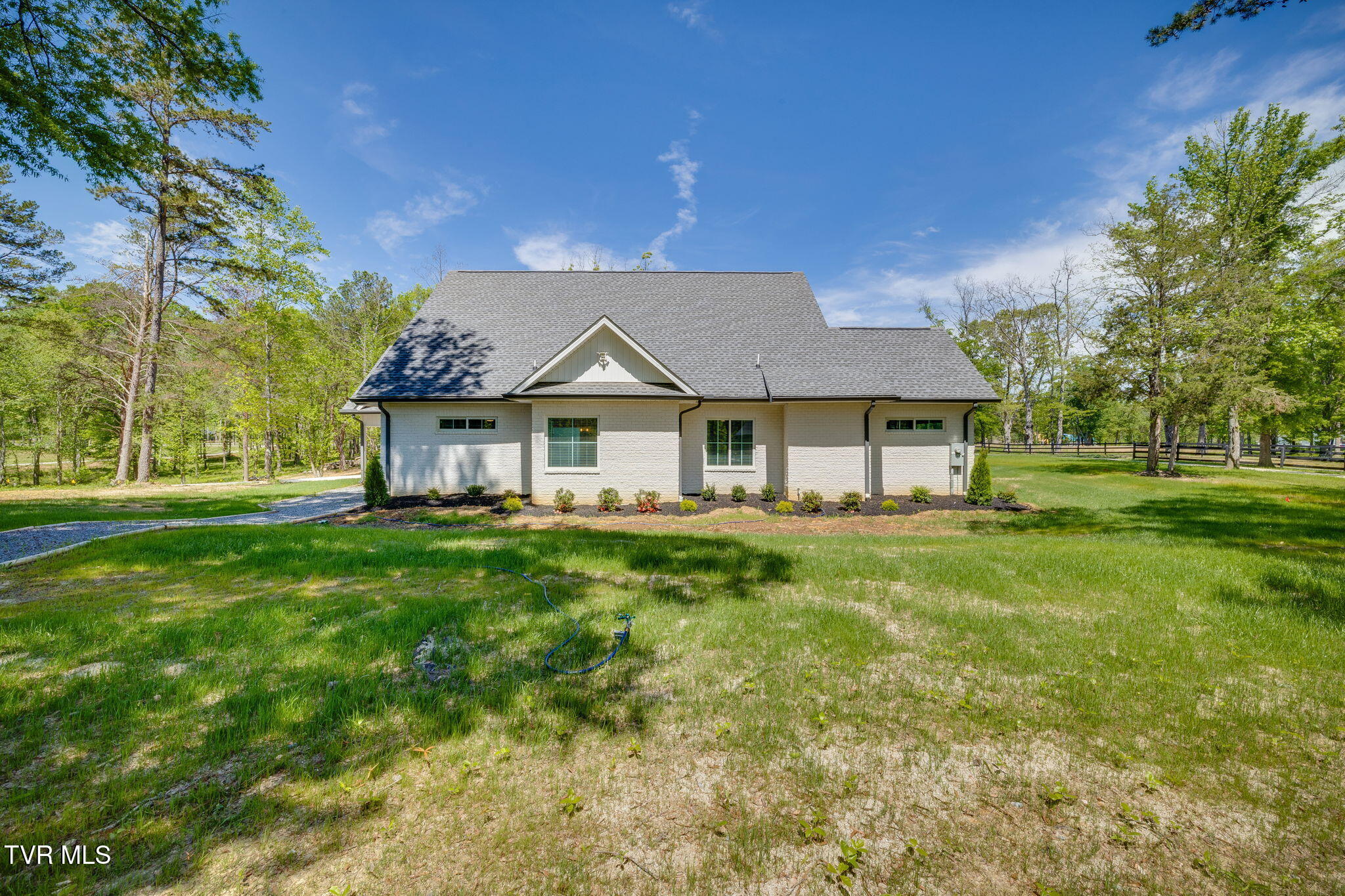 Dandridge, Tennessee, 37725, United States, 3 Bedrooms Bedrooms, ,4 BathroomsBathrooms,Residential,For Sale,2040308