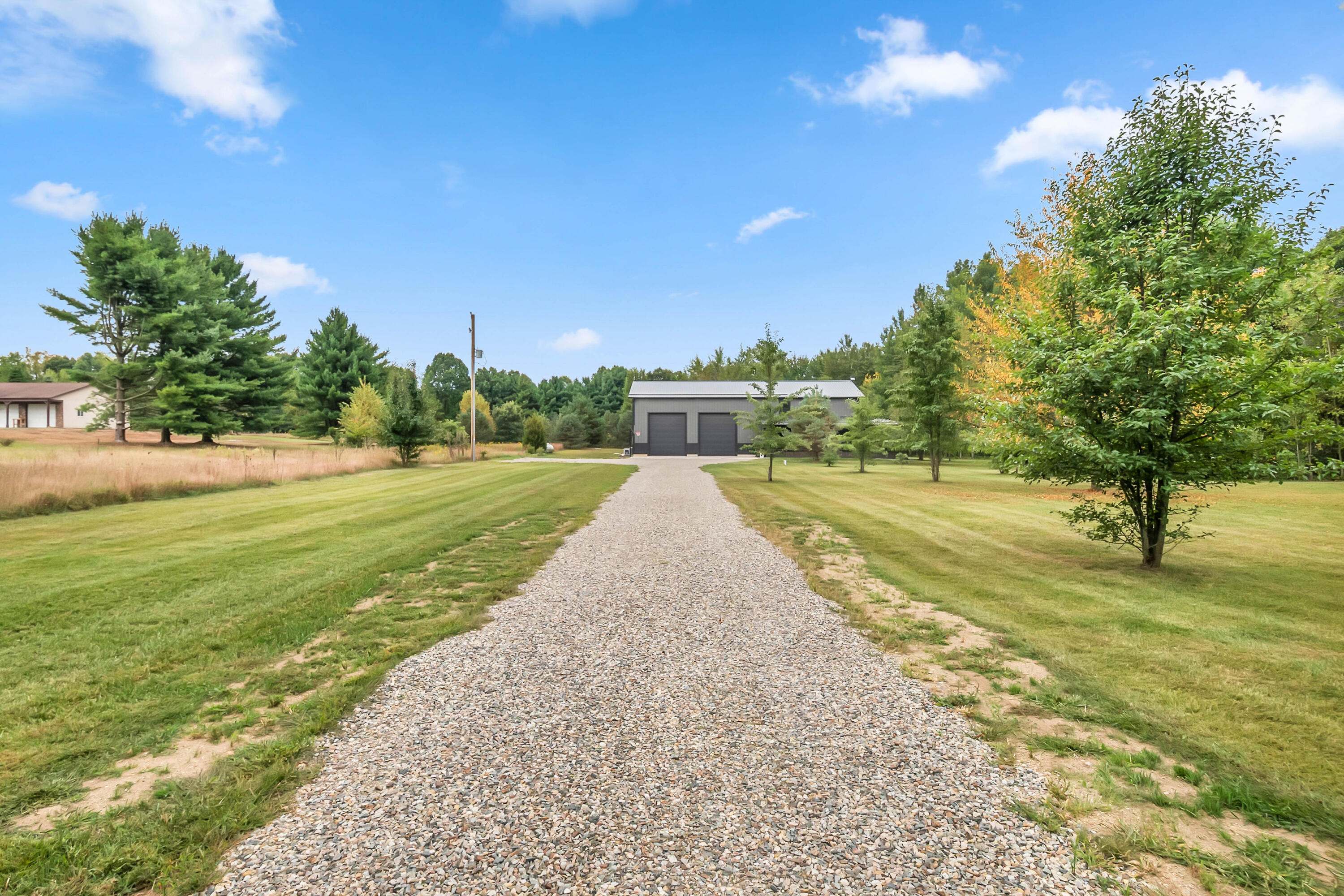 Quincy, Michigan, 49082, United States, 2 Bedrooms Bedrooms, ,3 BathroomsBathrooms,Residential,For Sale,1979767