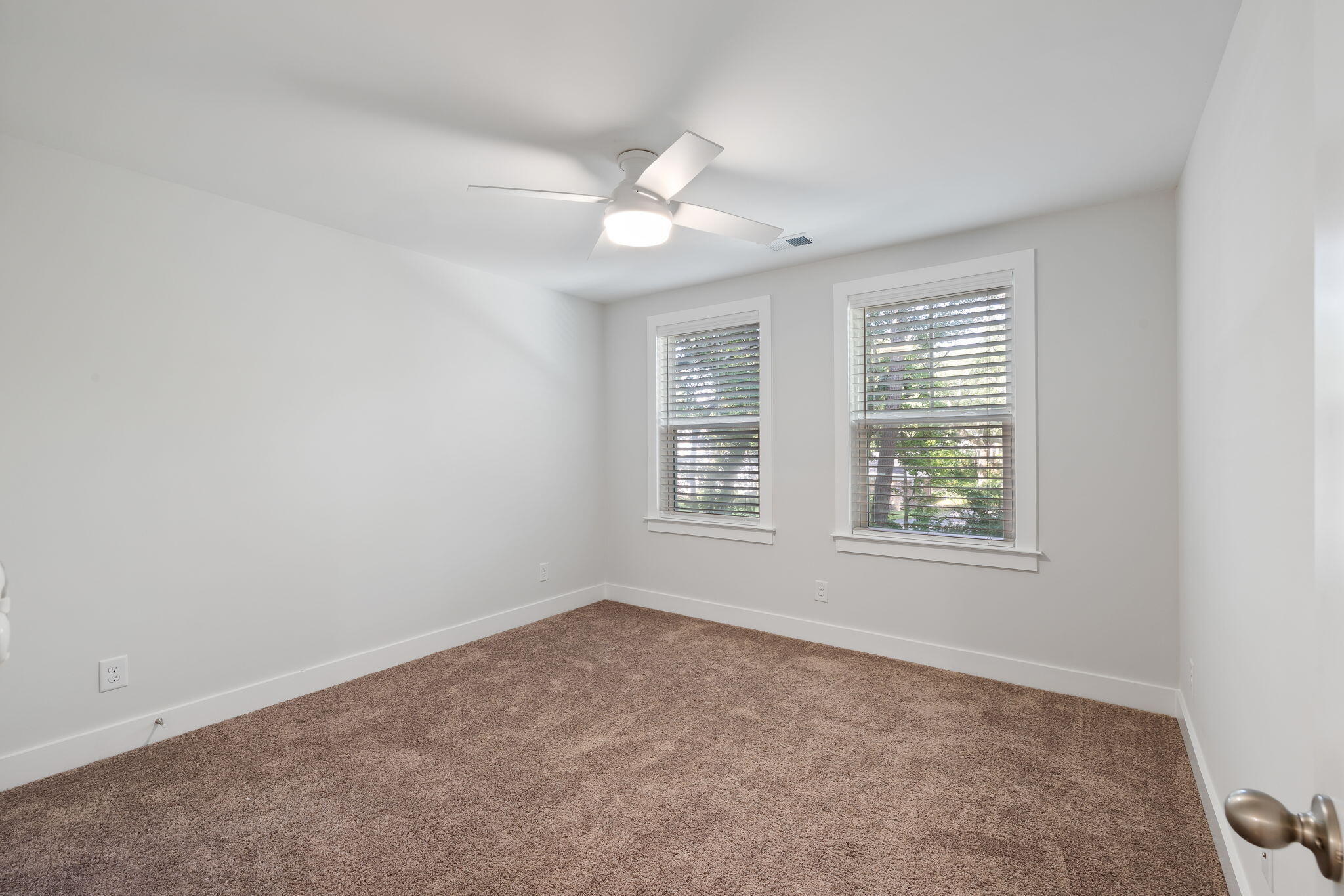 Charleston, South Carolina, 29407, United States, 4 Bedrooms Bedrooms, ,3 BathroomsBathrooms,Residential,For Sale,1866591