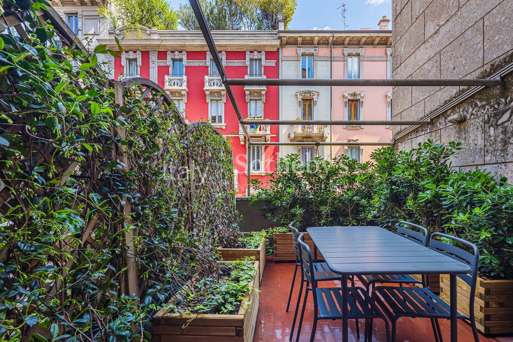  Renovated apartment with terrace in the heart of Milan - 物件實景