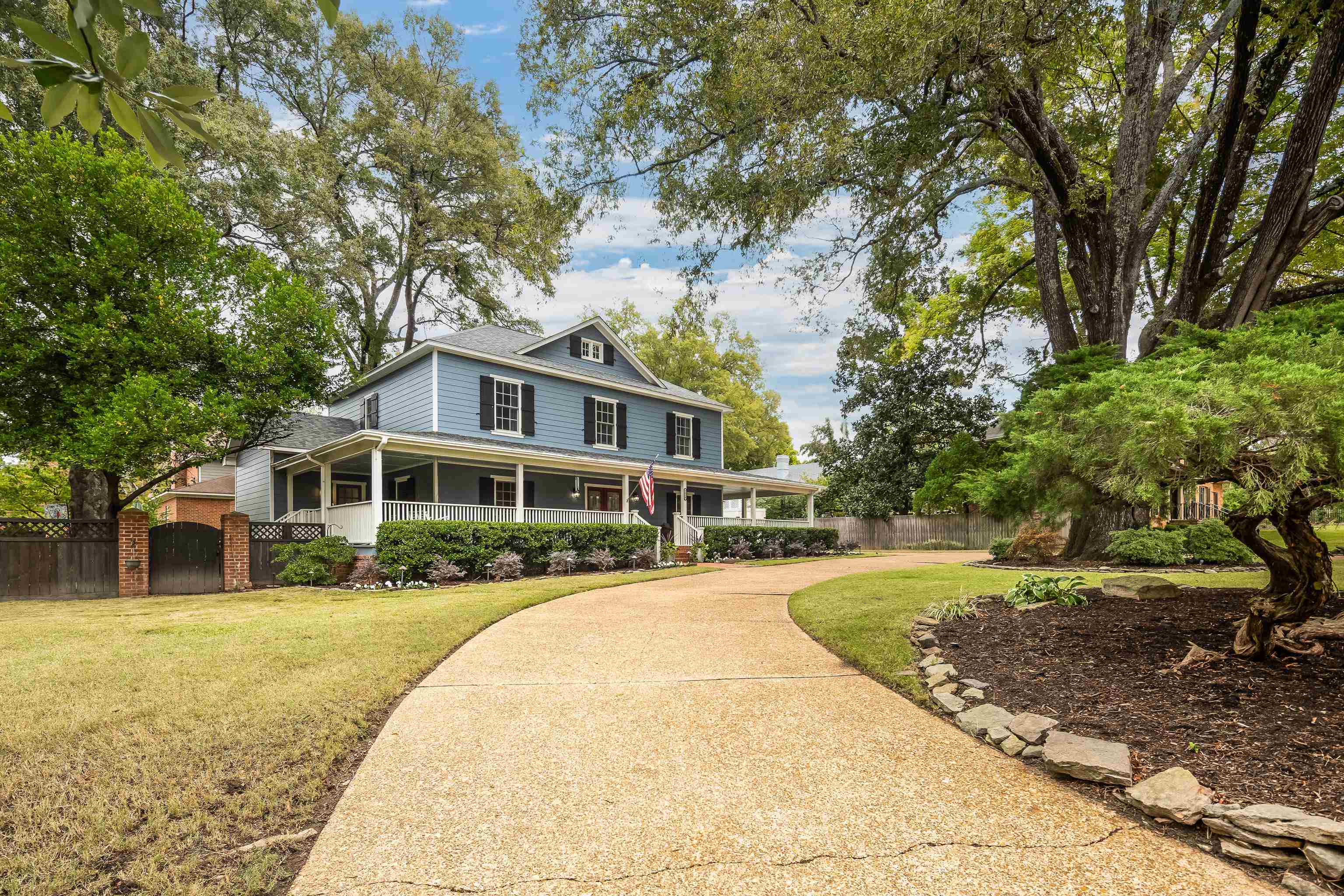 Memphis, Tennessee, 38117, United States, 4 Bedrooms Bedrooms, ,3 BathroomsBathrooms,Residential,For Sale,1972441