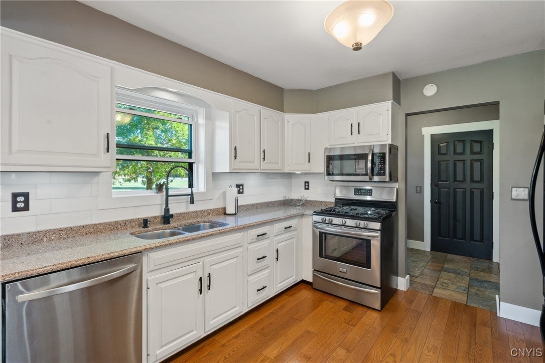 Oswego, New York, 13126, United States, 3 Bedrooms Bedrooms, ,2 BathroomsBathrooms,Residential,For Sale,1975091