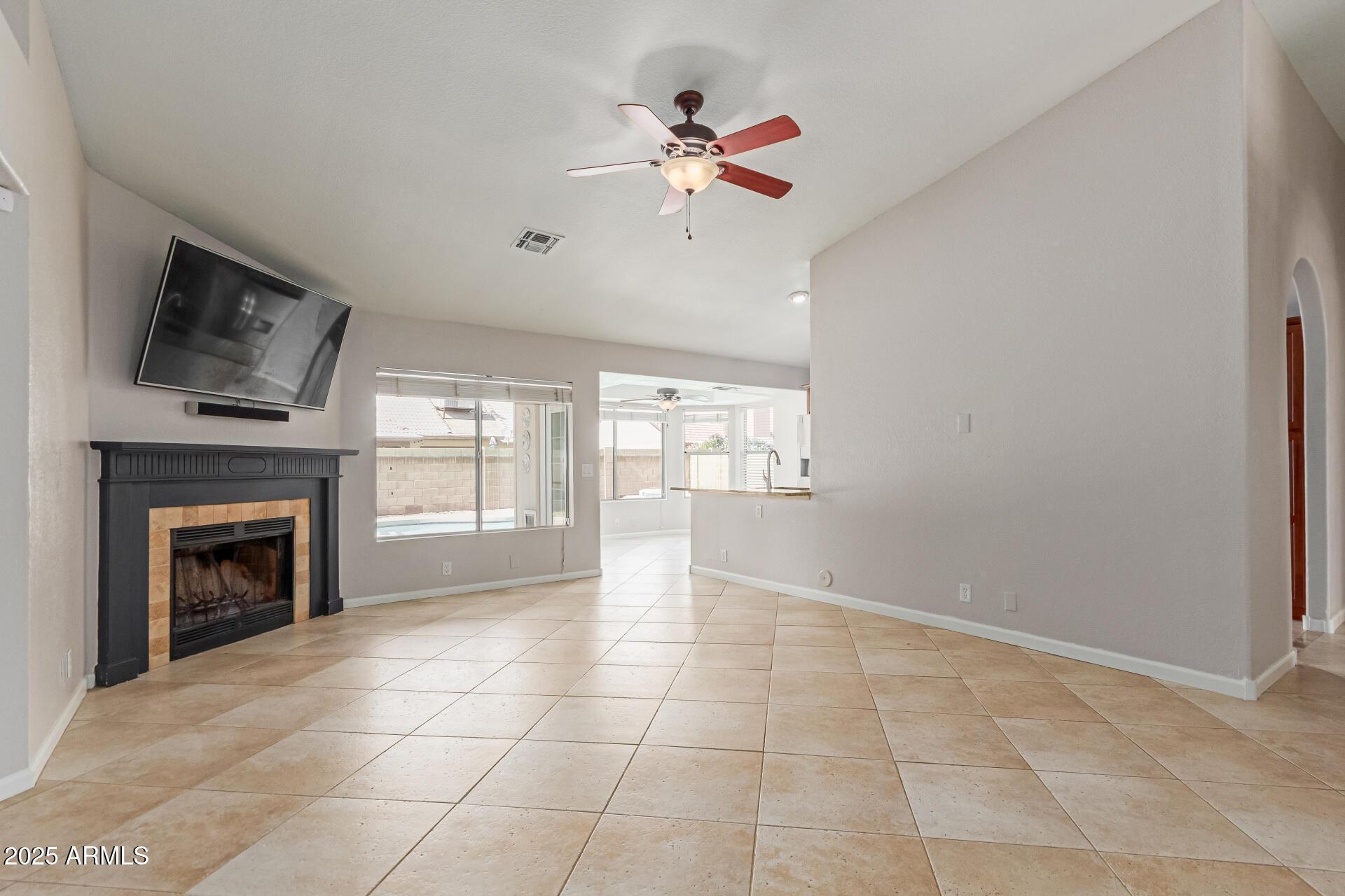 Peoria, Arizona, 85381, United States, 4 Bedrooms Bedrooms, ,3 BathroomsBathrooms,Residential,For Sale,1927845