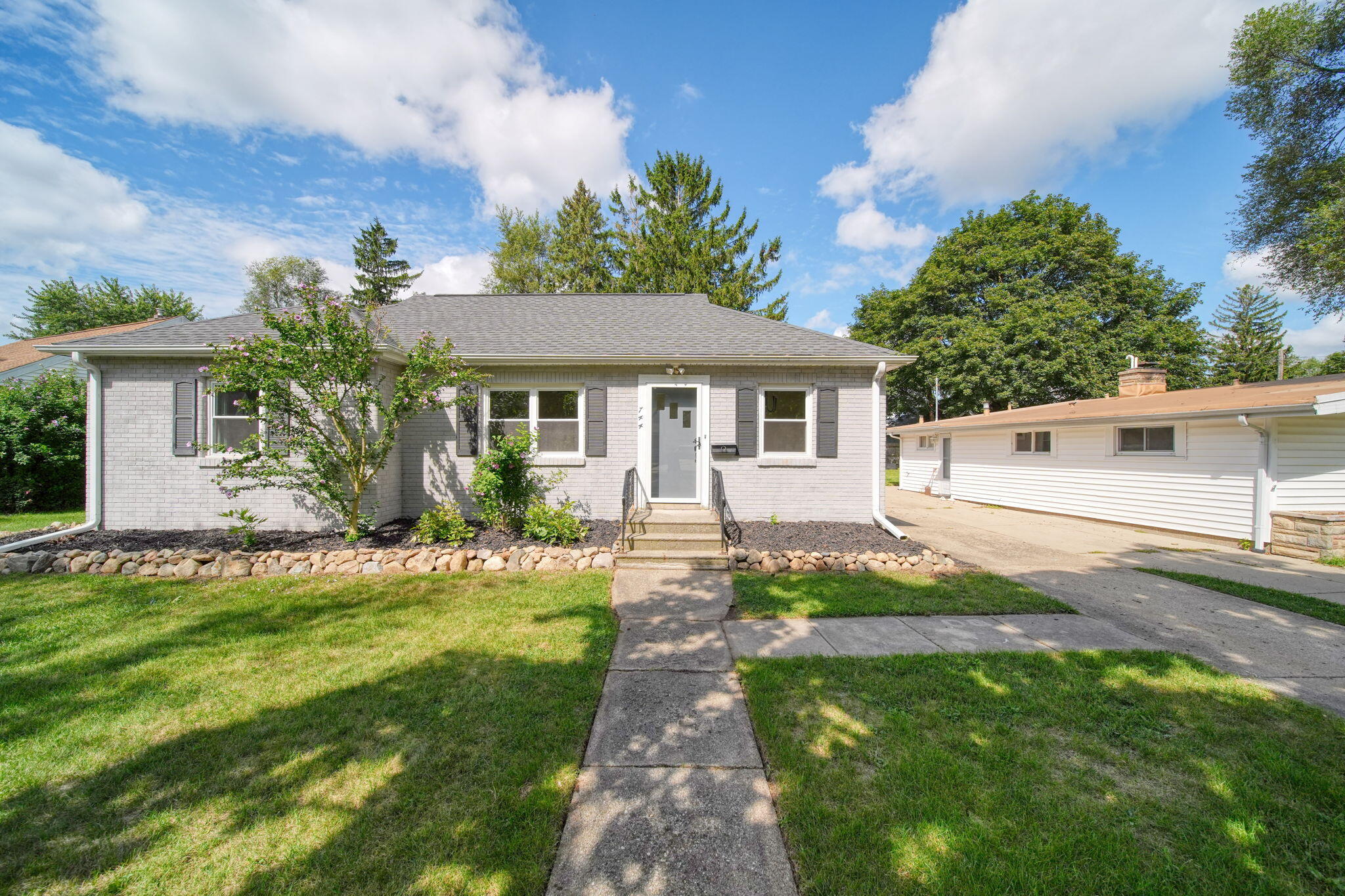 Briarcliff Rd, Jackson, MI 49203