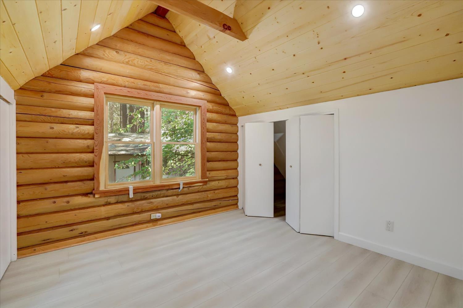 Nevada City, California, 95959, United States, 3 Bedrooms Bedrooms, ,4 BathroomsBathrooms,Residential,For Sale,1974828