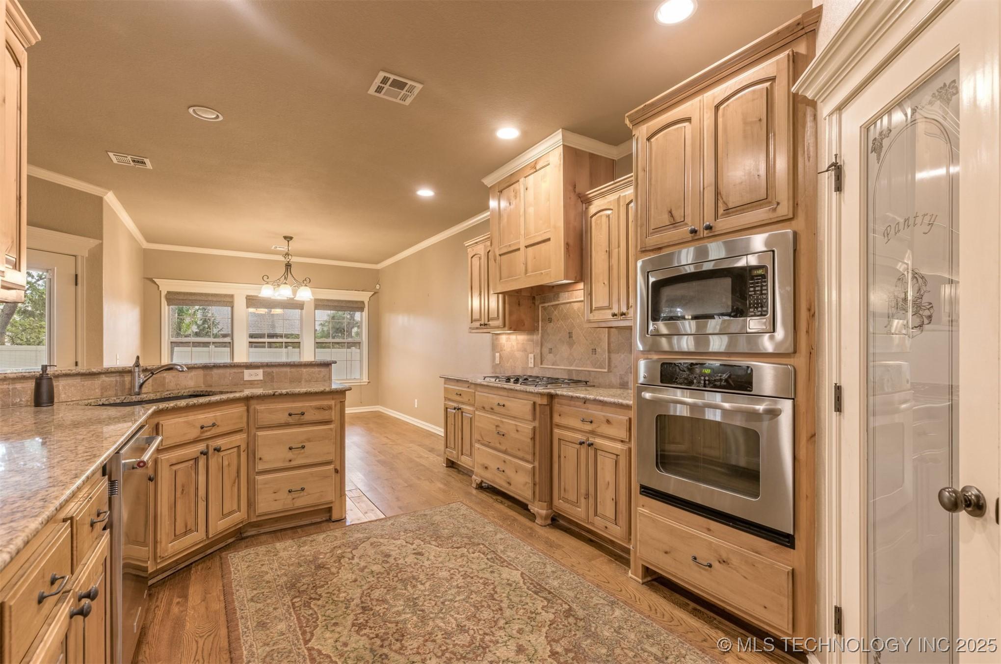 Broken Arrow, Oklahoma, 74014, United States, 4 Bedrooms Bedrooms, ,4 BathroomsBathrooms,Residential,For Sale,1921405