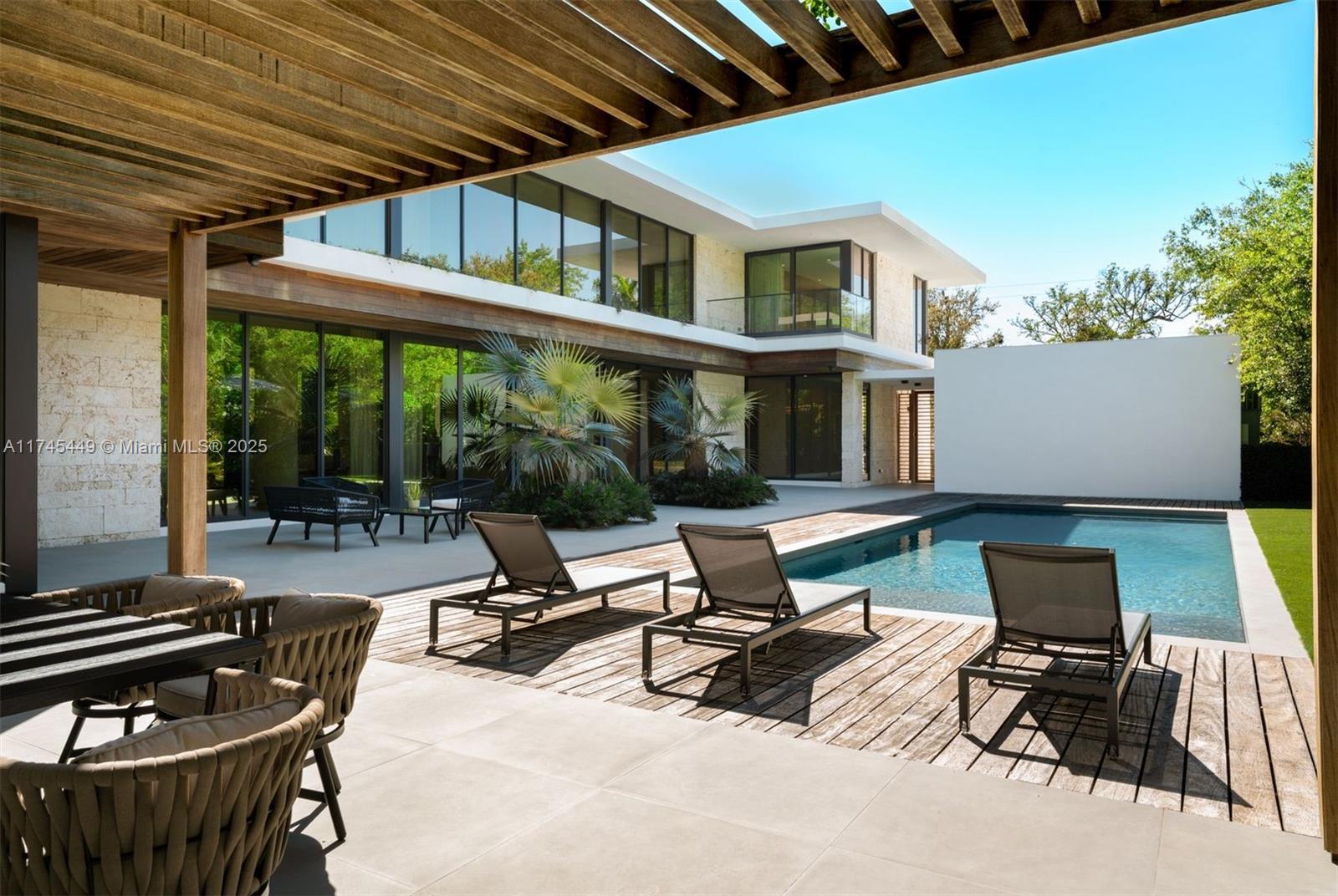 Coral Gables, Florida, 33156, United States, 7 Bedrooms Bedrooms, ,8 BathroomsBathrooms,Residential,For Sale,1732082
