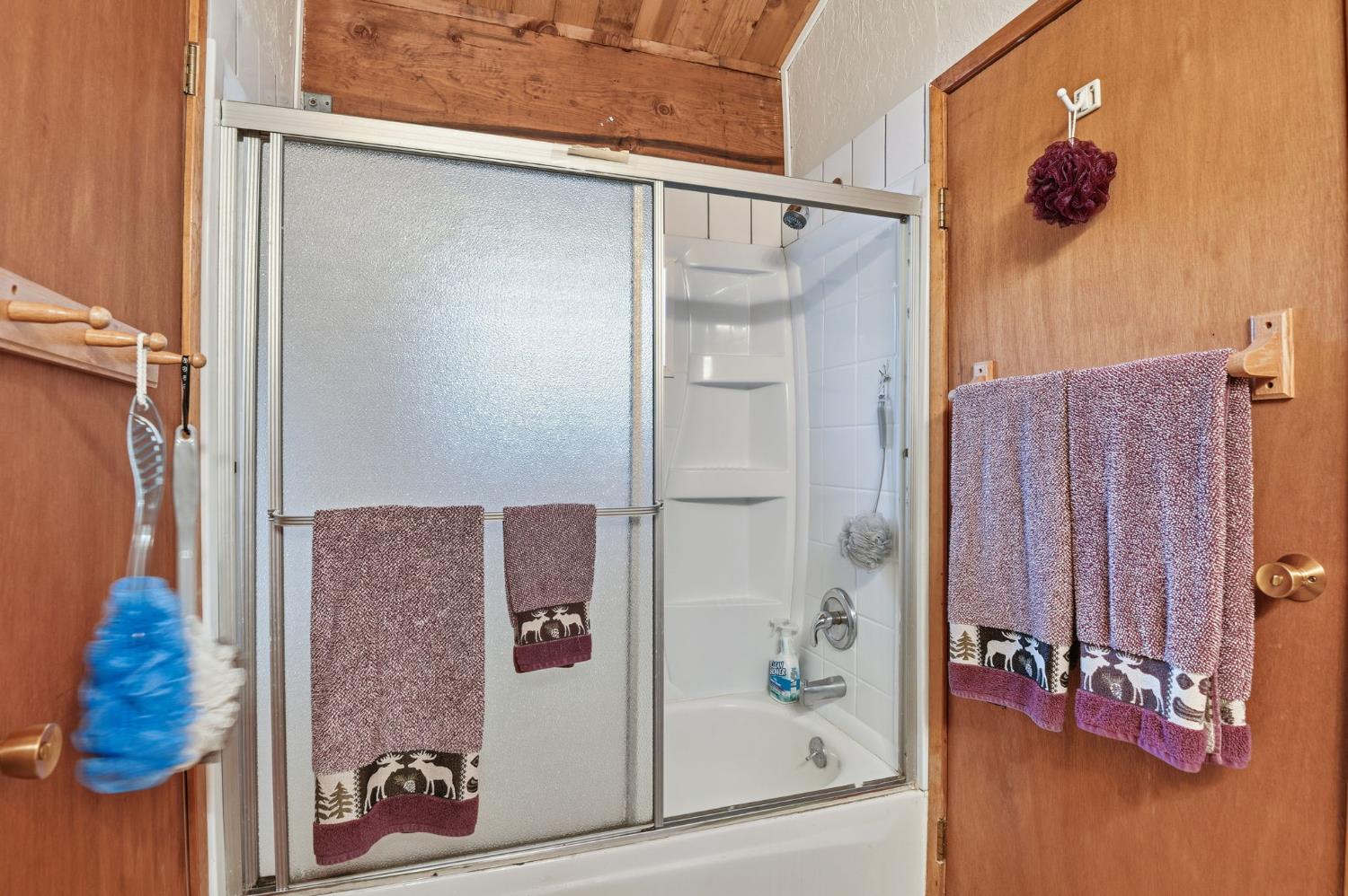 Tahoma, California, 96142, United States, 4 Bedrooms Bedrooms, ,2 BathroomsBathrooms,Residential,For Sale,2003437