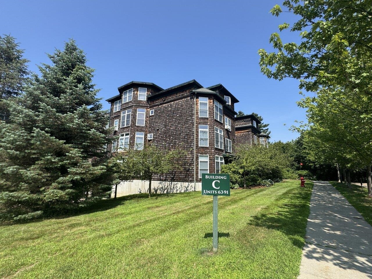Burlington, Vermont, 05408, United States, 2 Bedrooms Bedrooms, ,2 BathroomsBathrooms,Residential,For Sale,1902204