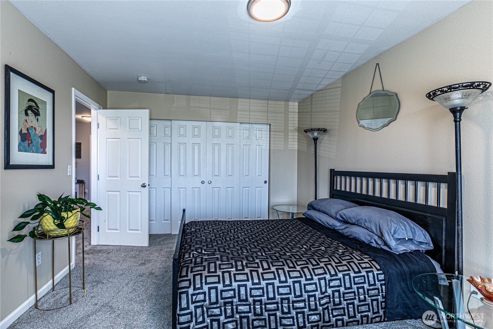 Tacoma, Washington, 98445, United States, 3 Bedrooms Bedrooms, ,3 BathroomsBathrooms,Residential,For Sale,1857304
