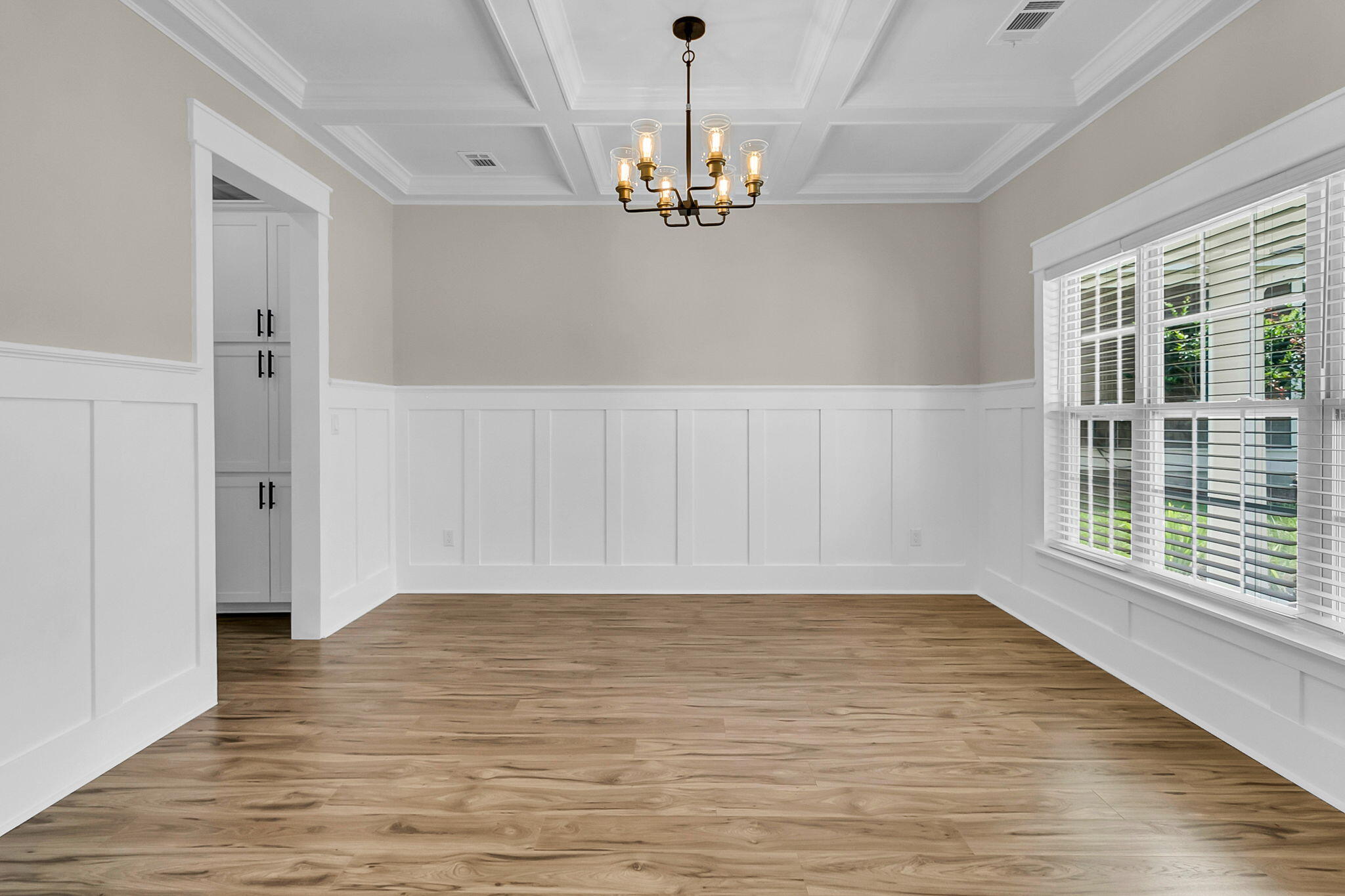 North Charleston, South Carolina, 29420, United States, 5 Bedrooms Bedrooms, ,4 BathroomsBathrooms,Residential,For Sale,1899453