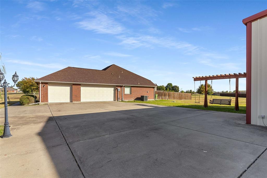 St. Paul, Texas, 75098, United States, 4 Bedrooms Bedrooms, ,2 BathroomsBathrooms,Residential,For Sale,1993220