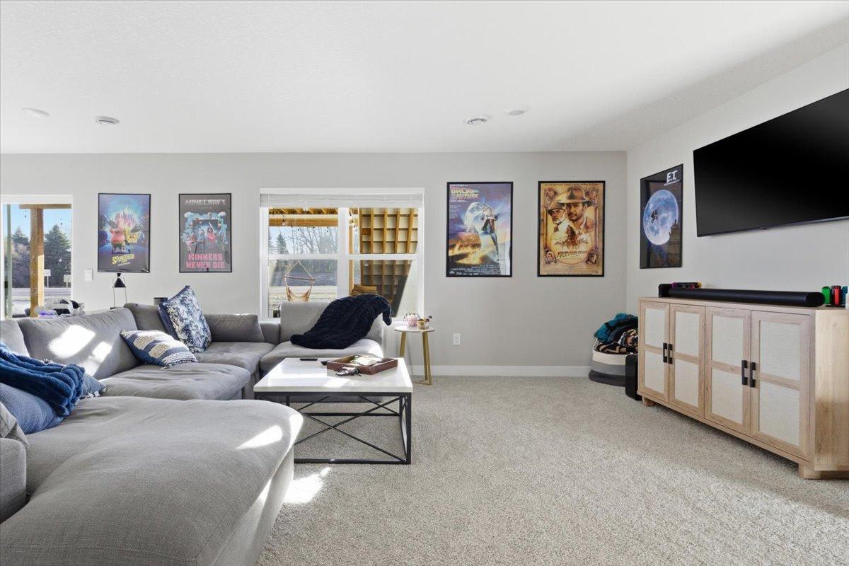 Prior Lake, Minnesota, 55352, United States, 5 Bedrooms Bedrooms, ,2 BathroomsBathrooms,Residential,For Sale,2000604