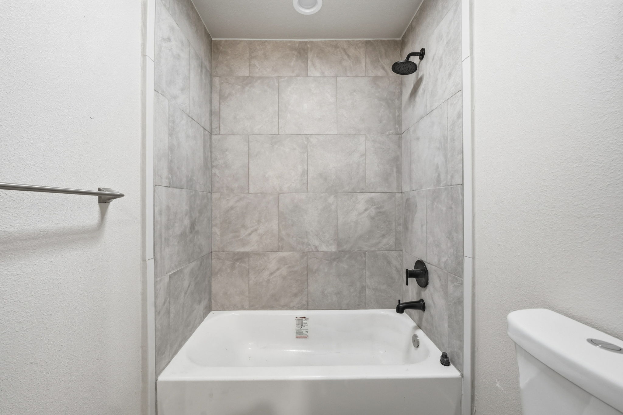 Redding, California, 96003, United States, 5 Bedrooms Bedrooms, ,4 BathroomsBathrooms,Residential,For Sale,2006033