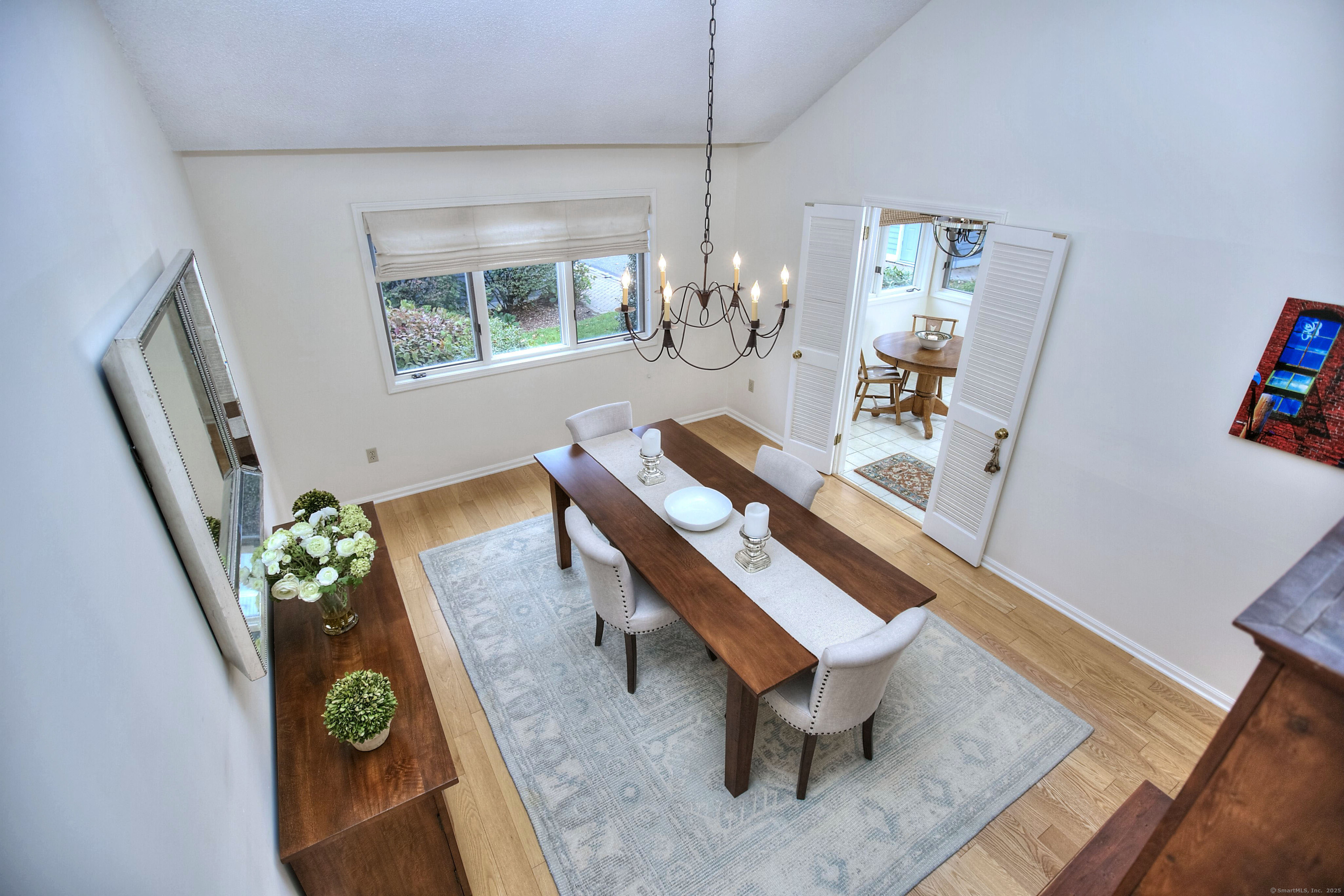 Westport, Connecticut, 06880, United States, 2 Bedrooms Bedrooms, ,3 BathroomsBathrooms,Residential,For Sale,1988257