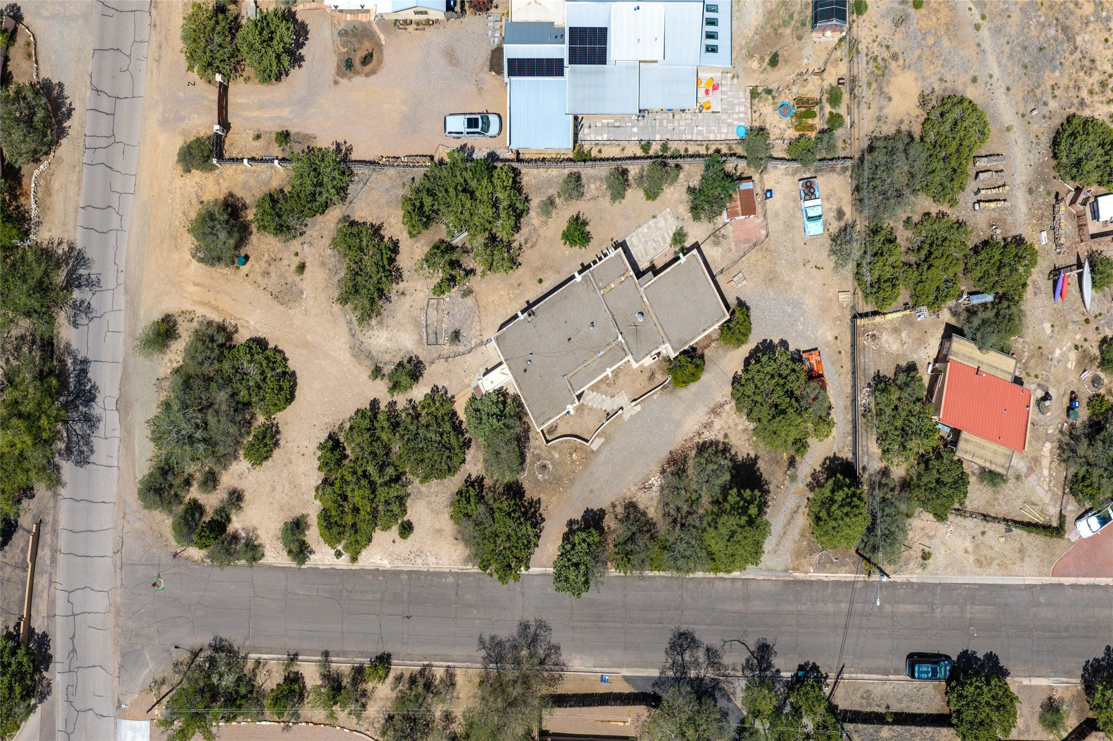  105 E. Alicante Road - 物件實景