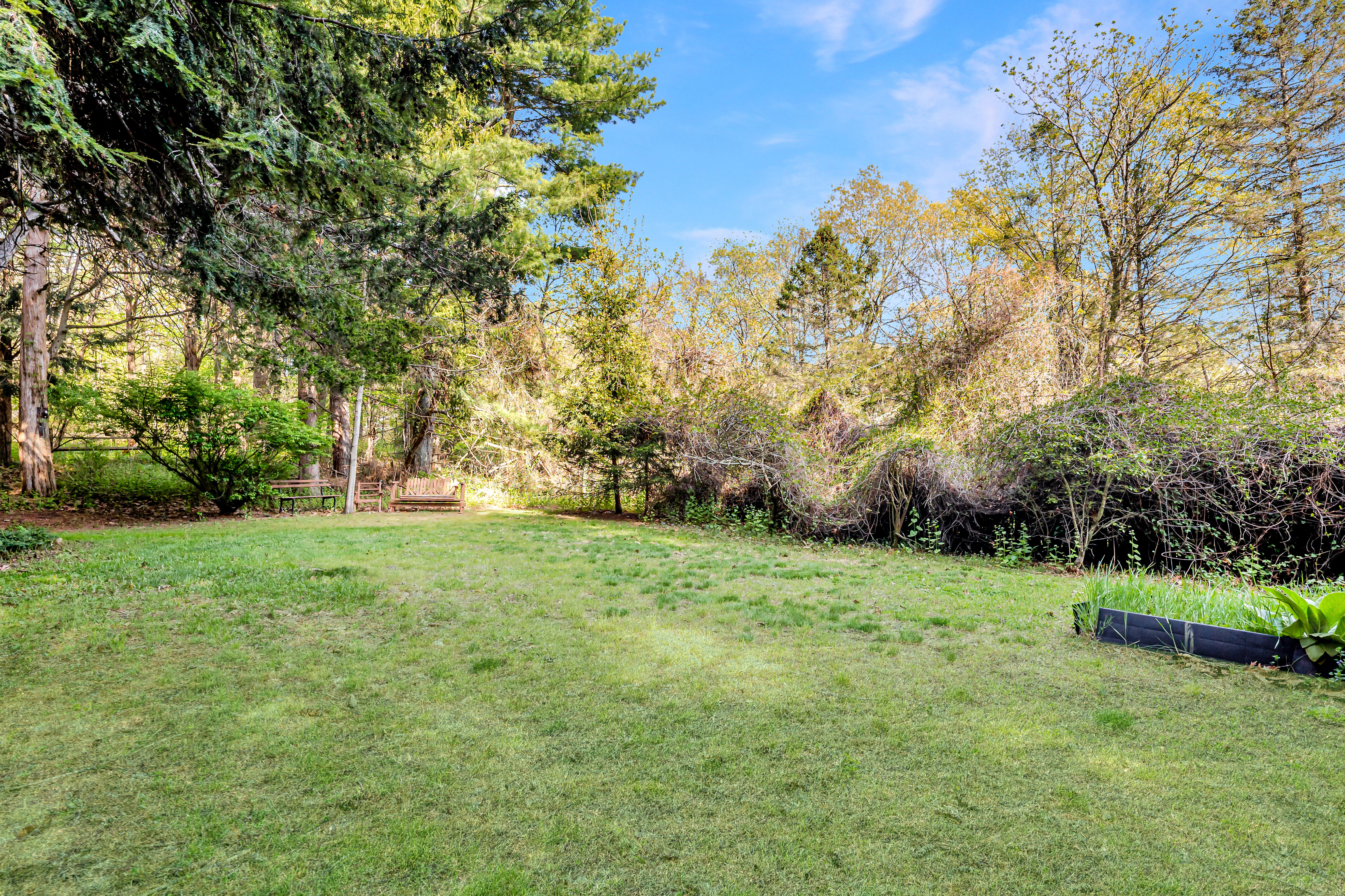  5 Bedroom Home on 2.9 Private Acres - 物件實景
