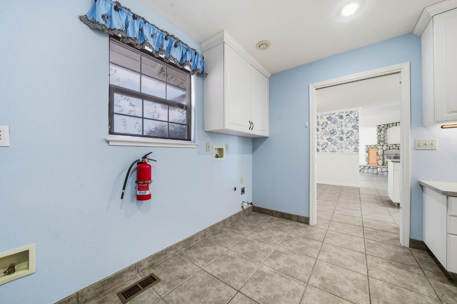 Valley Springs, California, 95252, United States, 3 Bedrooms Bedrooms, ,3 BathroomsBathrooms,Residential,For Sale,1983340