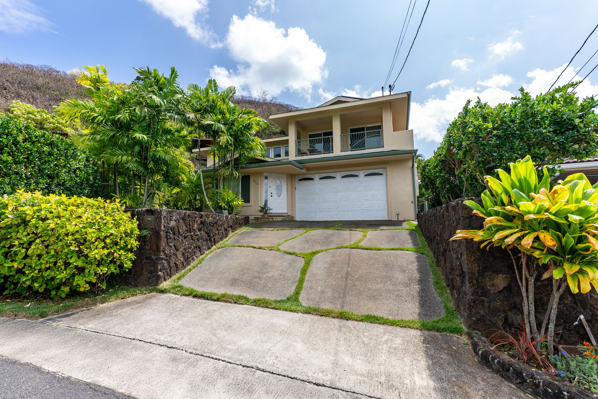 Kailua, Hawaii, 96734, United States, 6 Bedrooms Bedrooms, ,4 BathroomsBathrooms,Residential,For Sale,1981977