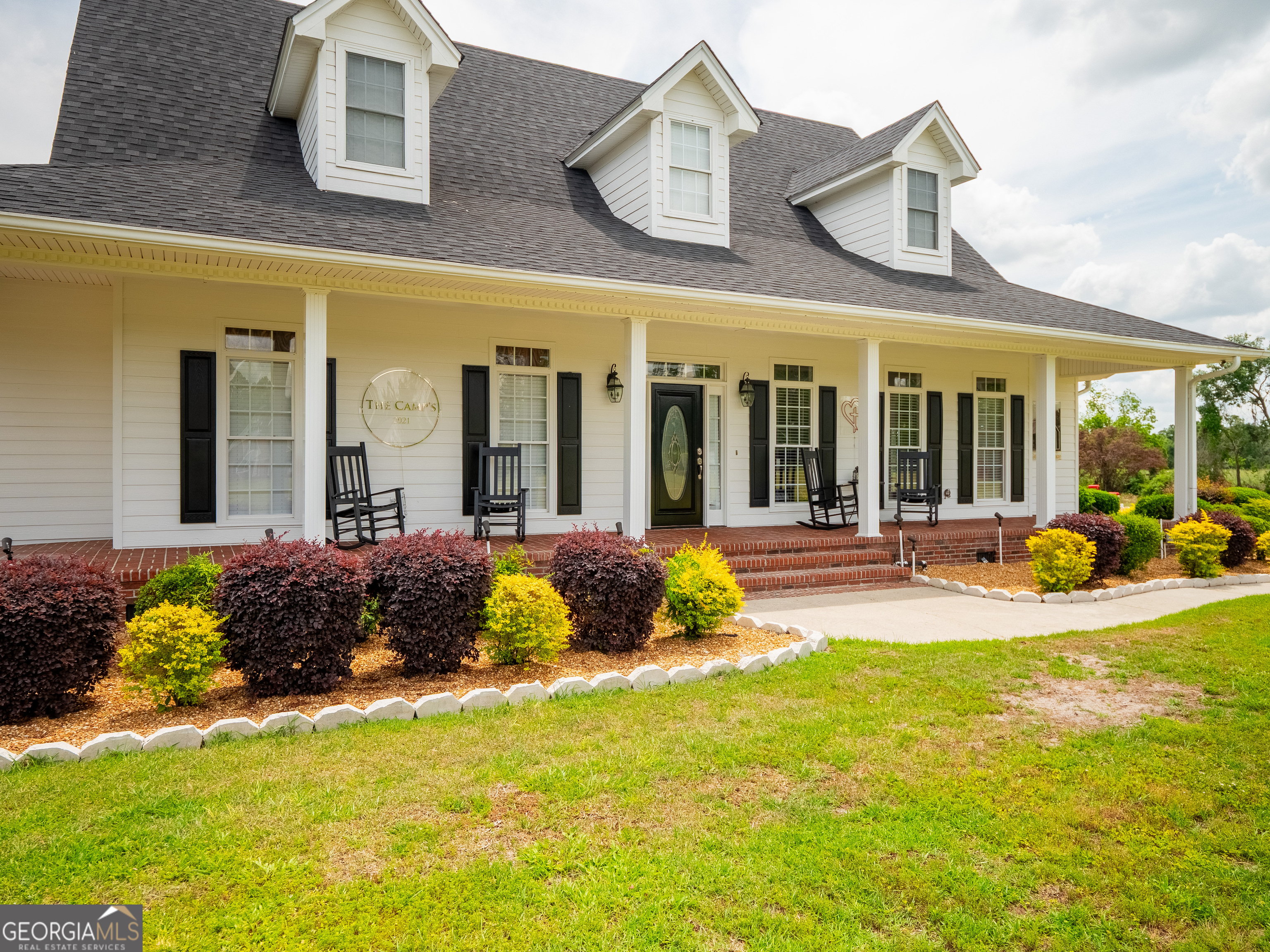 Valdosta, Georgia, 31601, United States, 3 Bedrooms Bedrooms, ,4 BathroomsBathrooms,Residential,For Sale,1836359