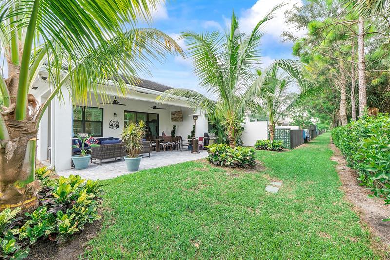 Lake Worth, Florida, 33463, United States, 3 Bedrooms Bedrooms, ,2 BathroomsBathrooms,Residential,For Sale,1925121