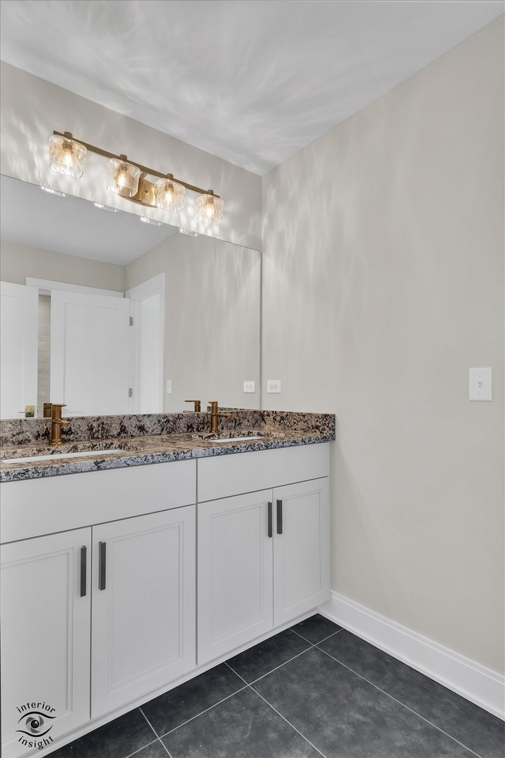 Frankfort, Illinois, 60423, United States, 4 Bedrooms Bedrooms, ,4 BathroomsBathrooms,Residential,For Sale,2001554