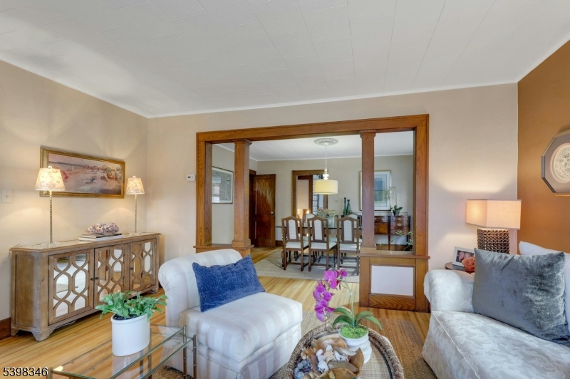 Hawthorne Boro, New Jersey, 07506, United States, 4 Bedrooms Bedrooms, ,2 BathroomsBathrooms,Residential,For Sale,1997241