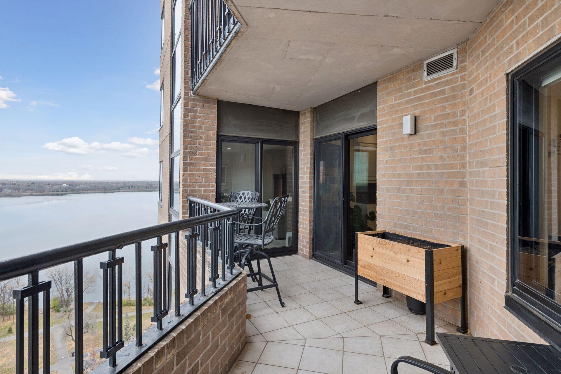 Minneapolis, Minnesota, 55416, United States, 2 Bedrooms Bedrooms, ,1 BathroomBathrooms,Residential,For Sale,1993014