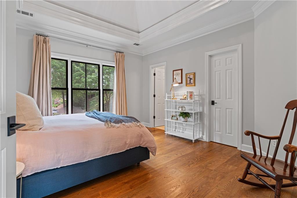 Suwanee, Georgia, 30024, United States, 5 Bedrooms Bedrooms, ,6 BathroomsBathrooms,Residential,For Sale,1822969
