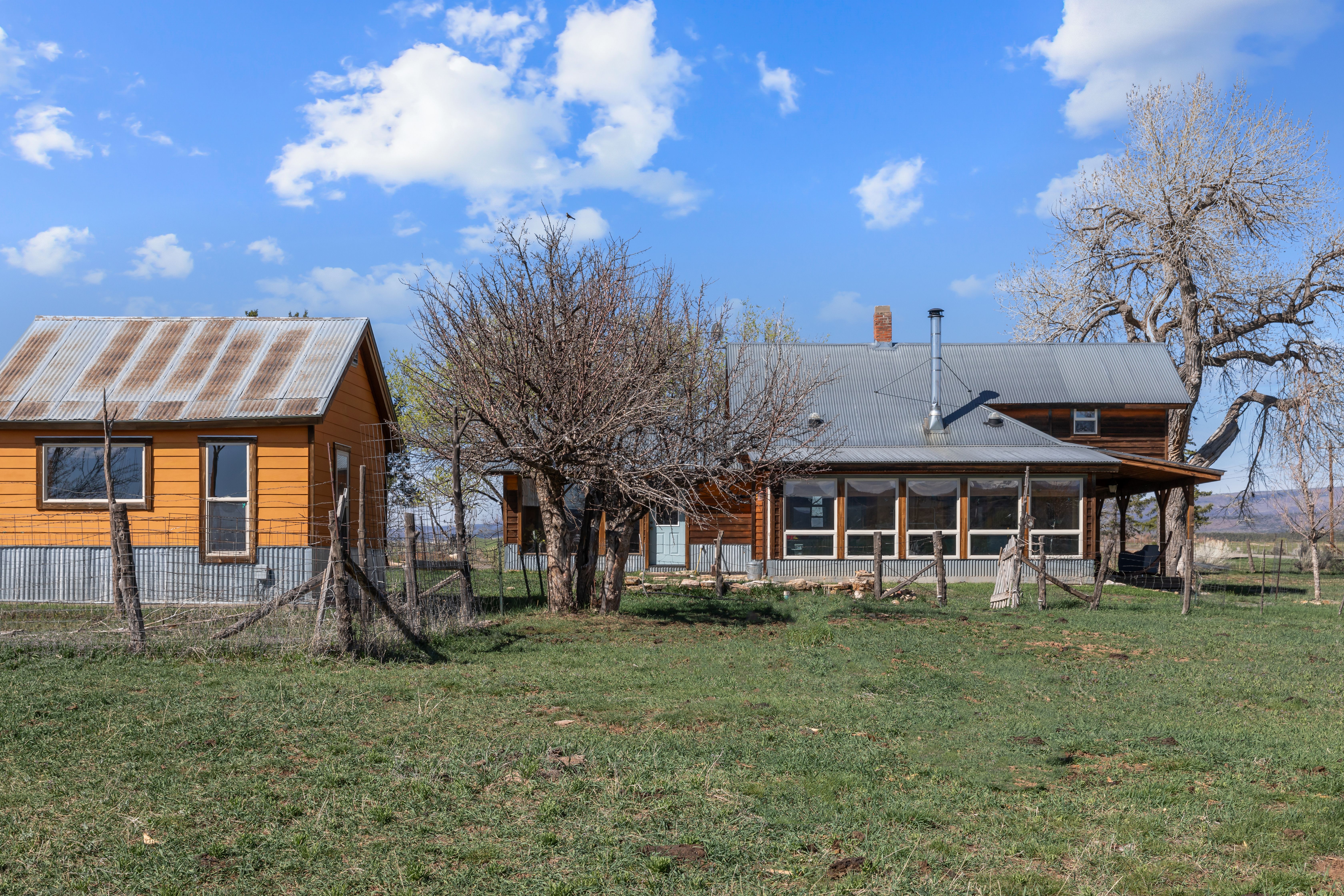  Beautiful Home in Norwood with 80 Acres - 物件實景