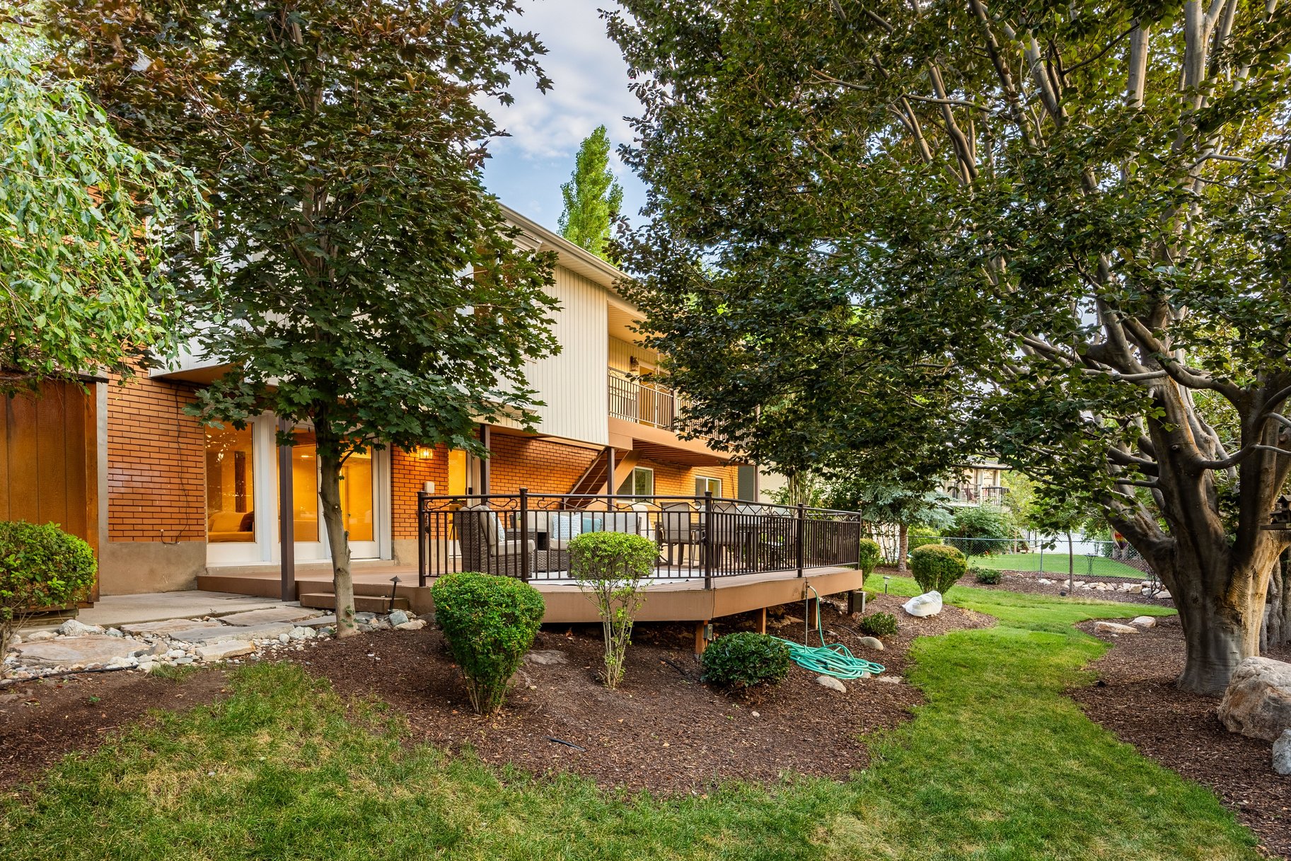  Olympus Cove Rambler with Walk-Out Basement to Serene Backyard - 物件實景