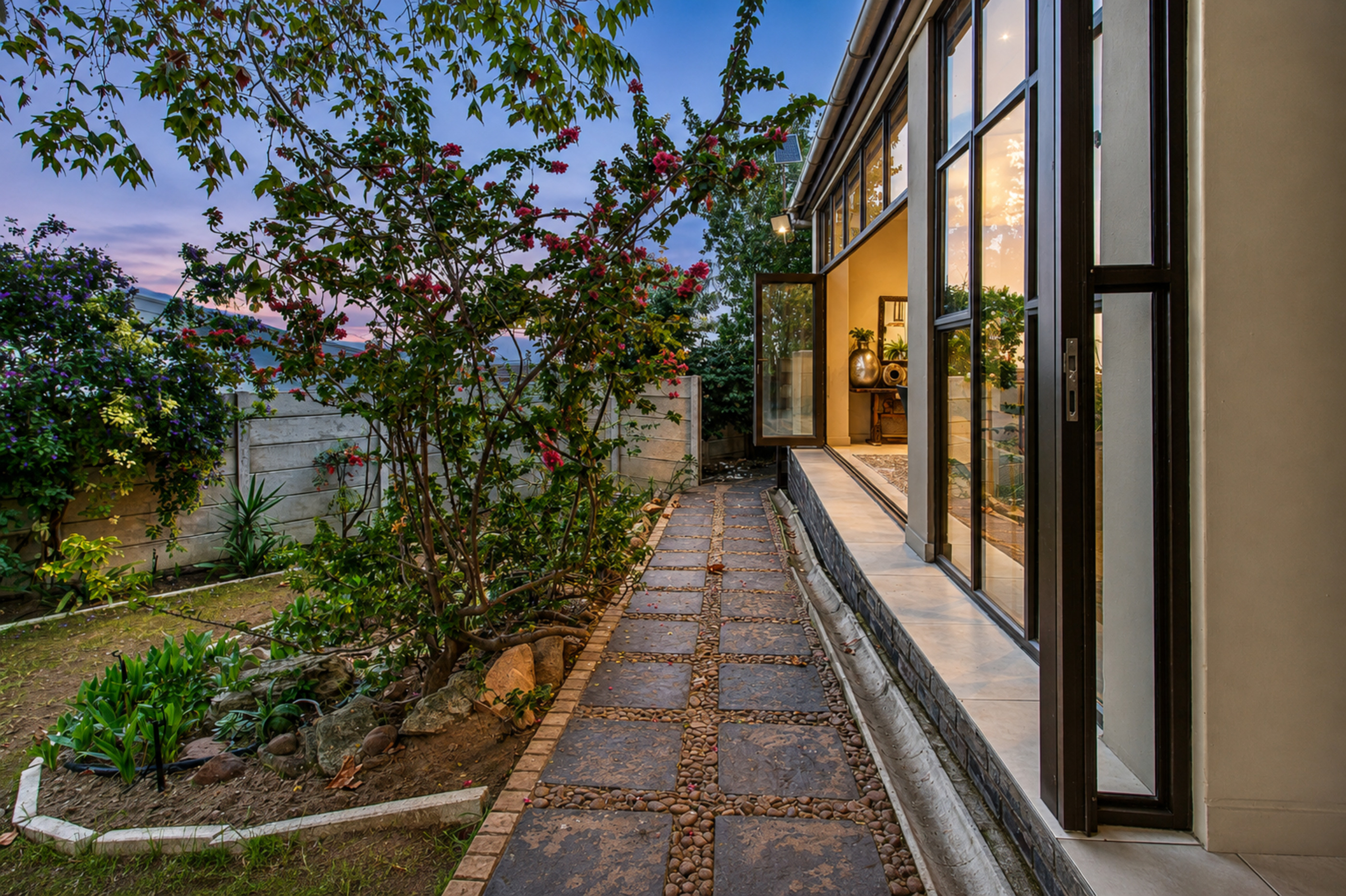  Family home in sought-after Courtrai, Paarl - 物件實景