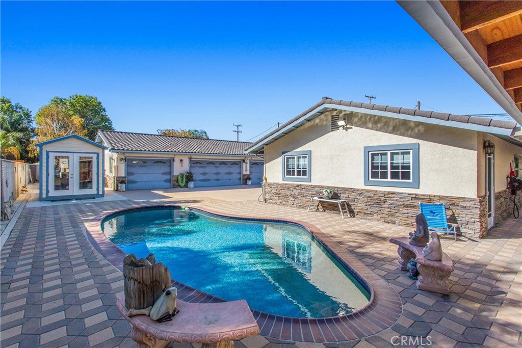 Nuevo, California, 92567, United States, 3 Bedrooms Bedrooms, ,2 BathroomsBathrooms,Residential,For Sale,1987094