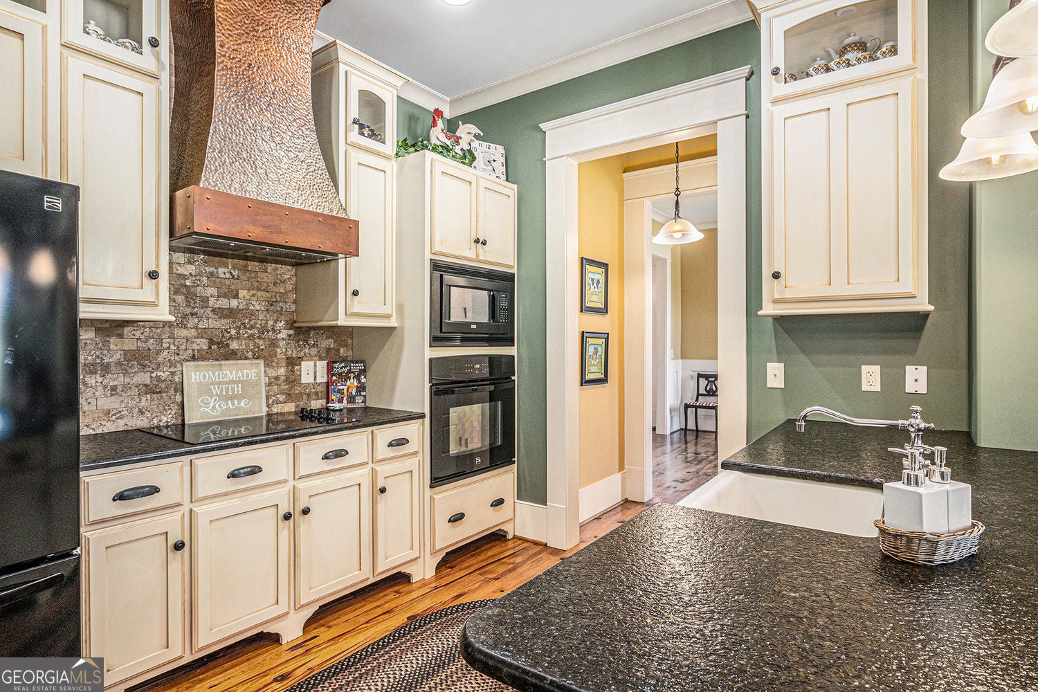 Elberton, Georgia, 30635, United States, 3 Bedrooms Bedrooms, ,4 BathroomsBathrooms,Residential,For Sale,1952014