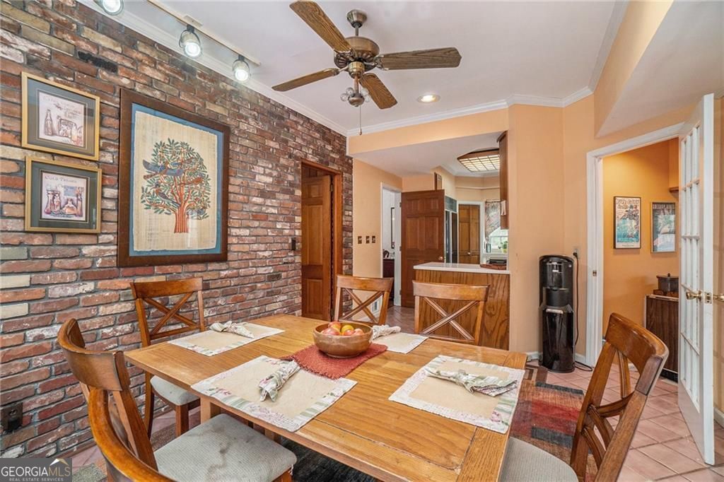 Atlanta, Georgia, 30311, United States, 5 Bedrooms Bedrooms, ,5 BathroomsBathrooms,Residential,For Sale,1909113